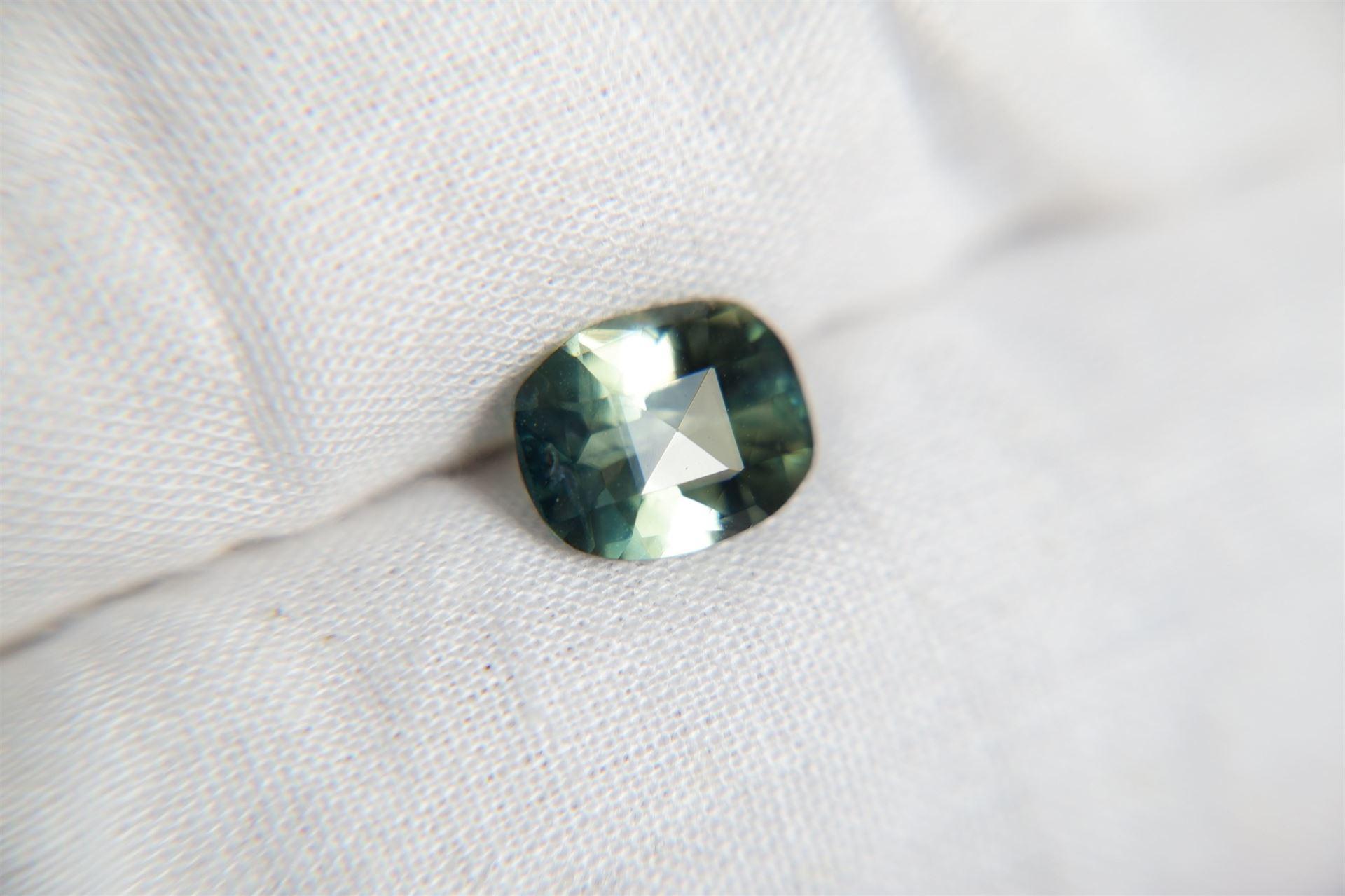 Women's or Men's 2.26 ct Green/Blue Metallic Sapphire Handcrafted, GIA For Sale