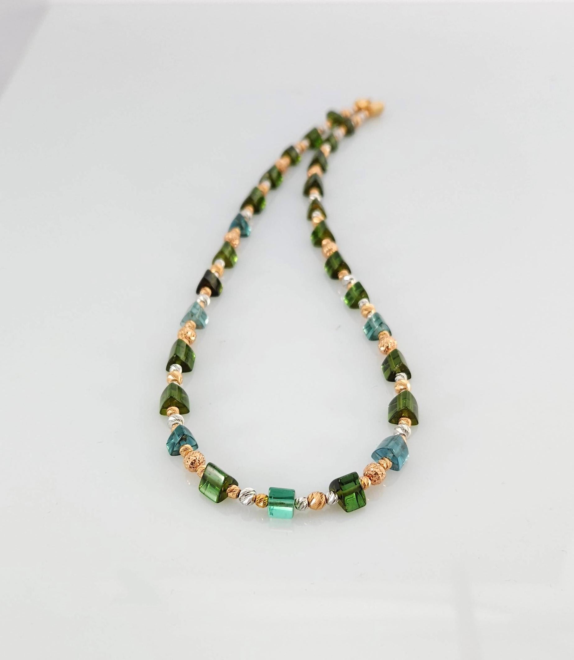 Green-Blue Tourmaline Crystal Beaded Necklace with 18 Carat Gold For Sale 5