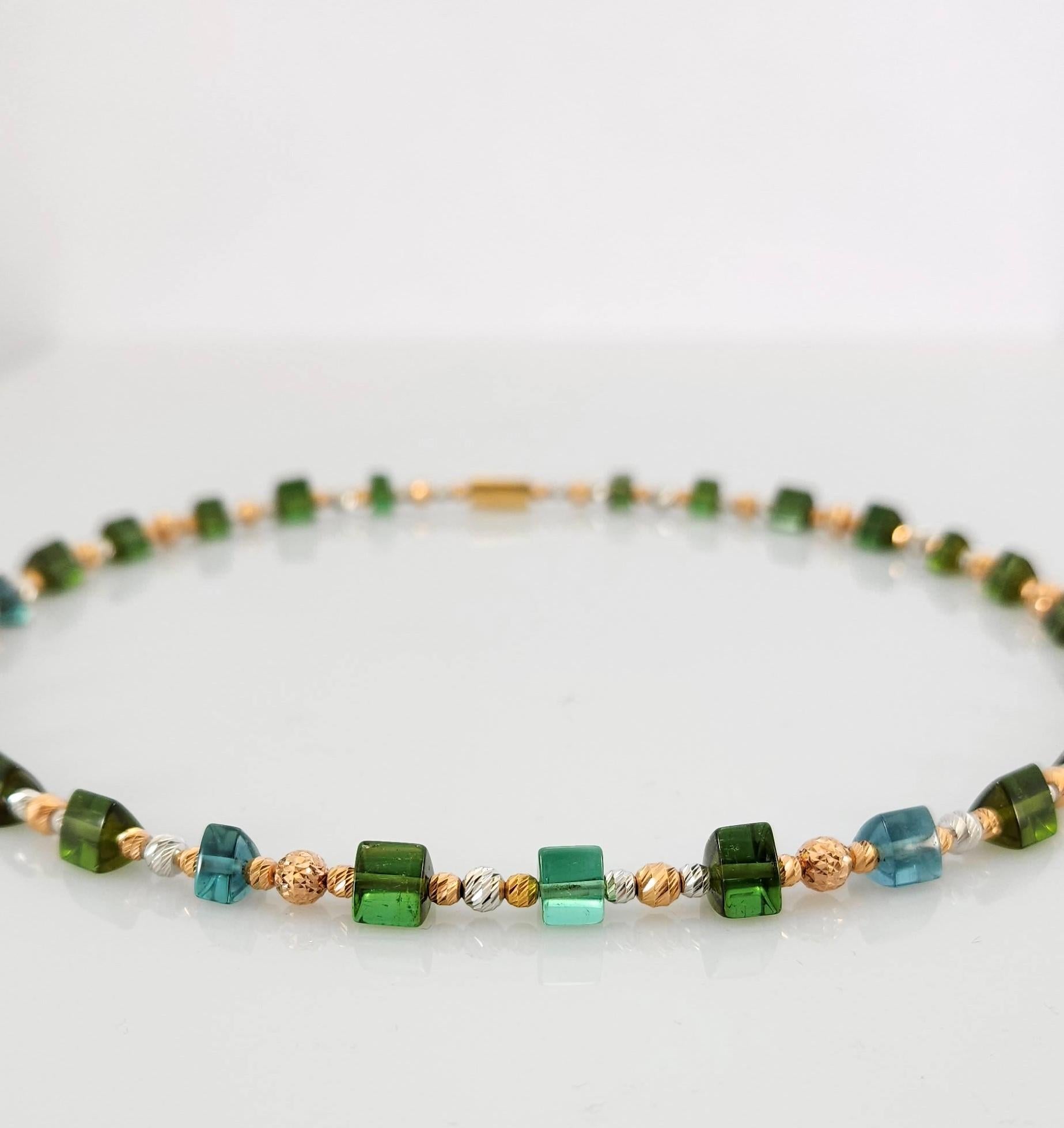 Green-Blue Tourmaline Crystal Beaded Necklace with 18 Carat Gold For Sale 2