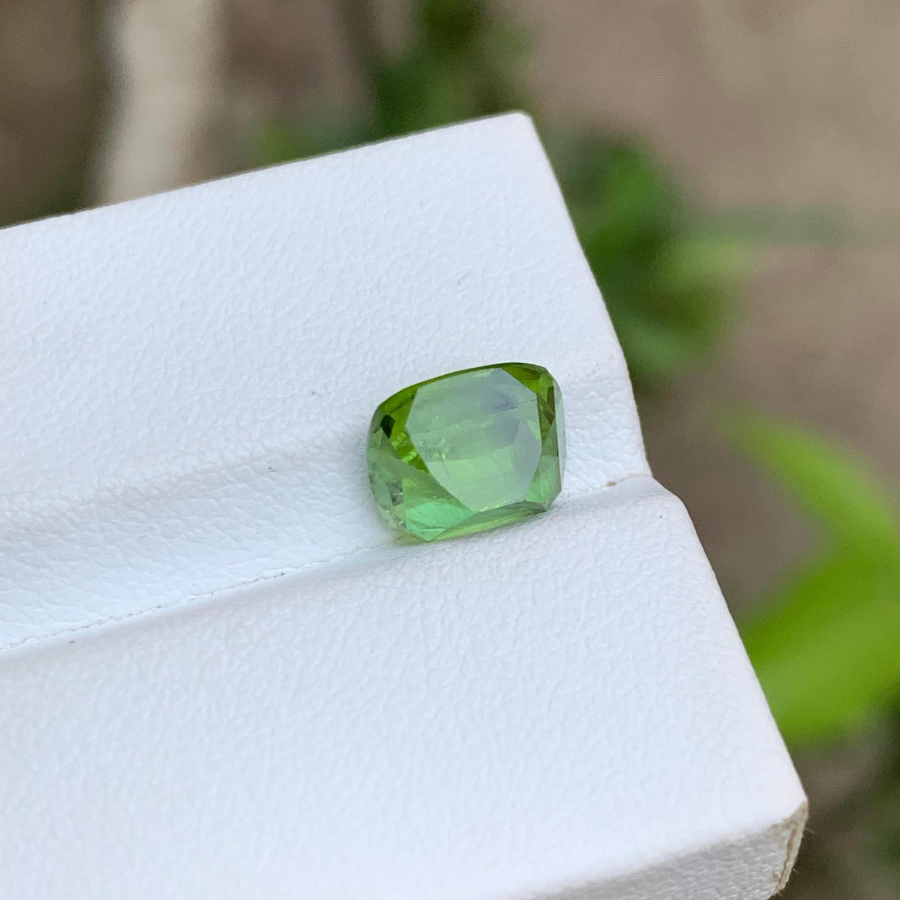 Bague tourmaline naturelle vert bleutée taille coussin 2,70 carats  Joaillerie Neuf - En vente à Peshawar, PK