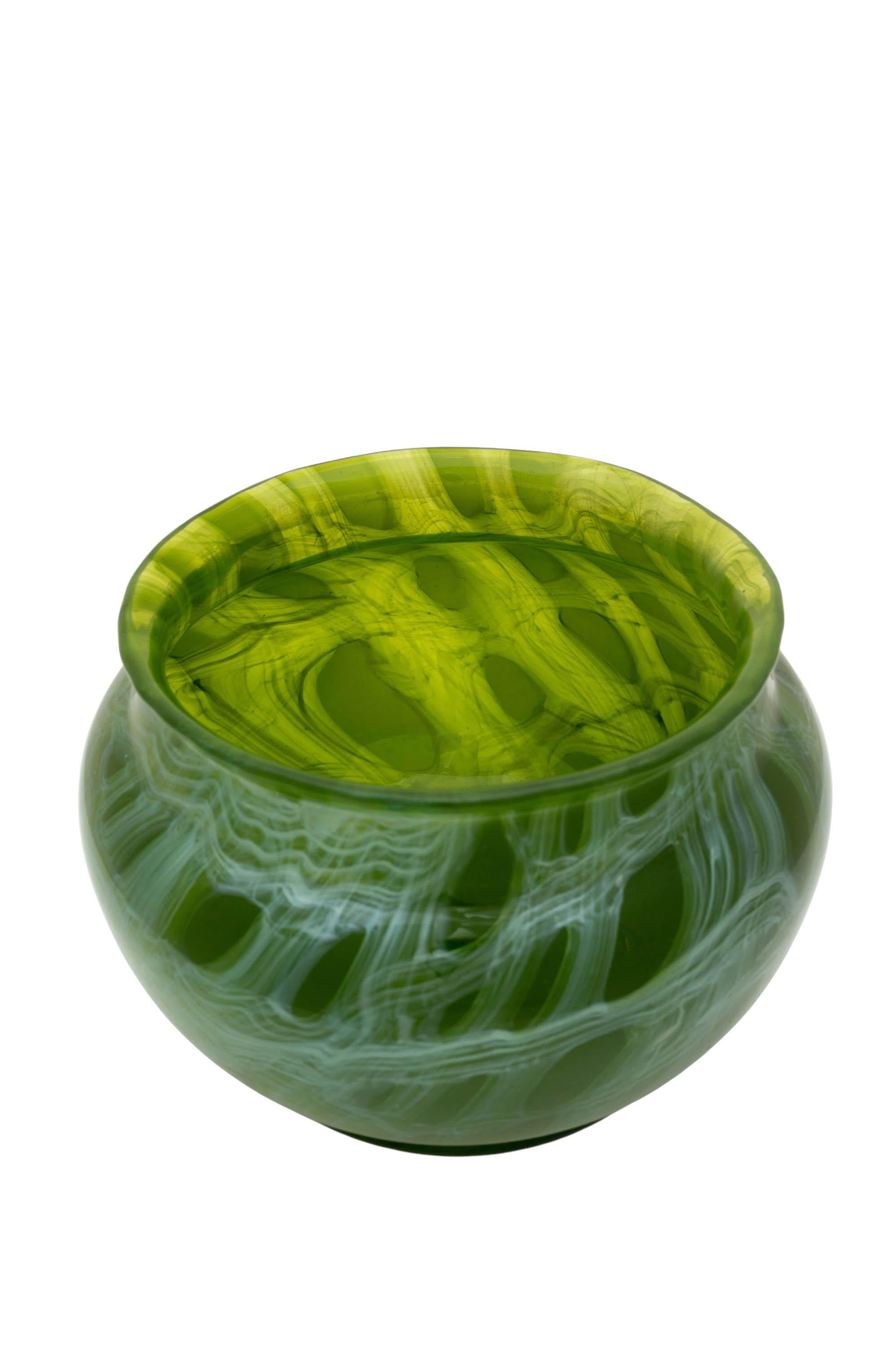 Vaso, Johann Loetz Witwe, 1912 ca.

Tecnica e materiale:  Decorazione 