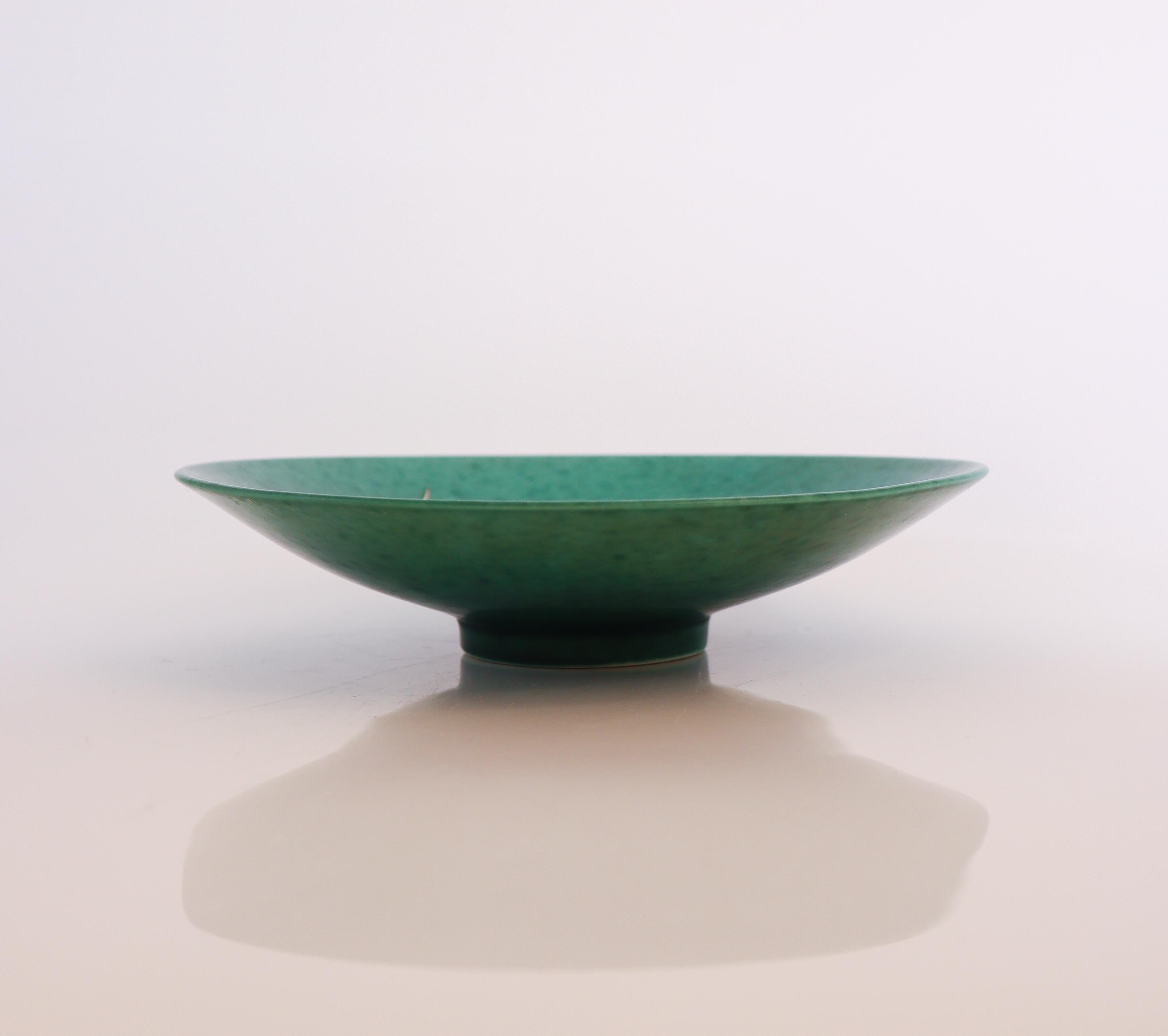 Scandinavo moderno Ciotola verde ARGENTA #1510, Pesce Wilhelm Kåge, The Modern Scandinavian, Pesce Drago in vendita