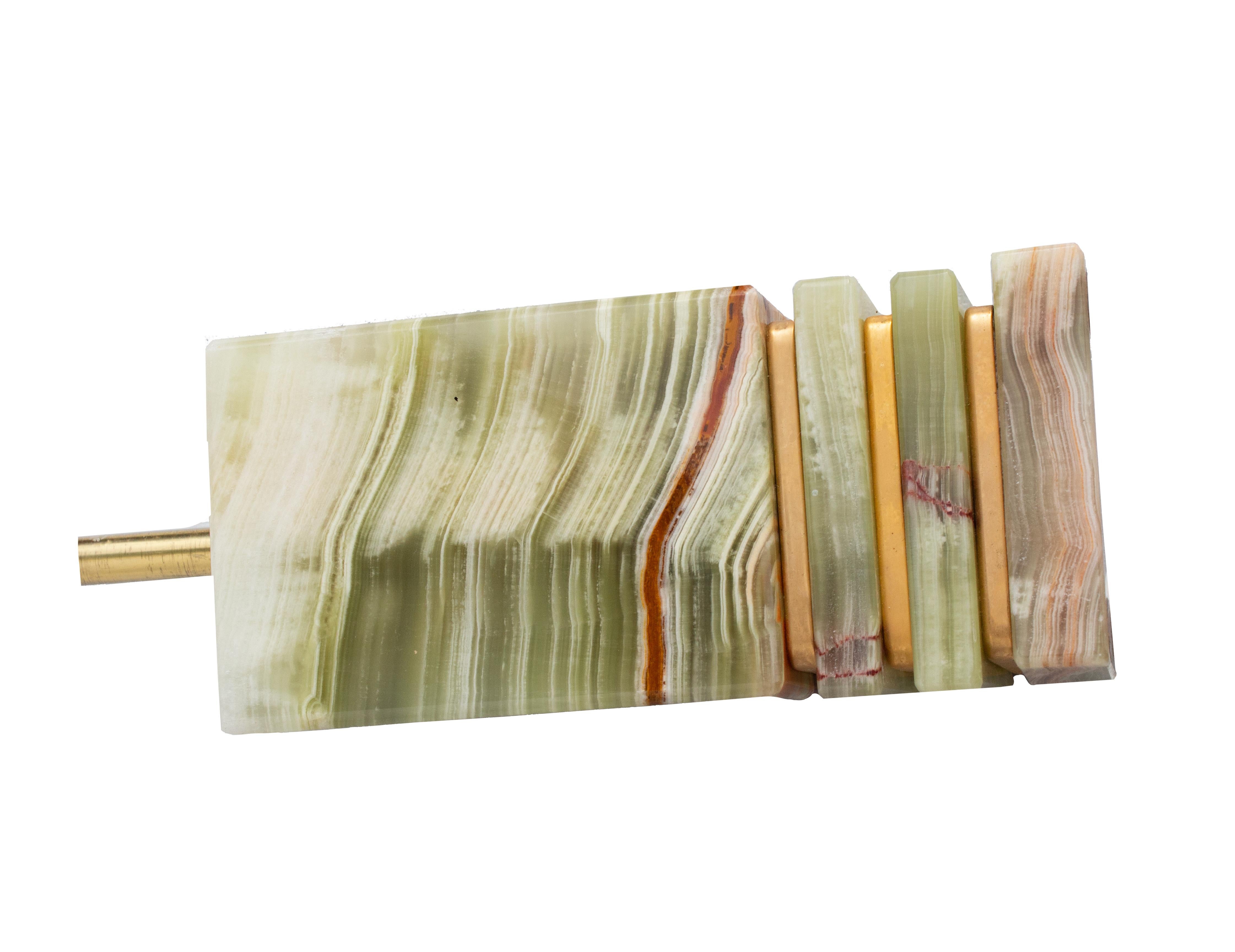 Fin du 20e siècle Lampe de table en onyx vert, brun et beige par Maison Pierre, Italie des années 1960 en vente