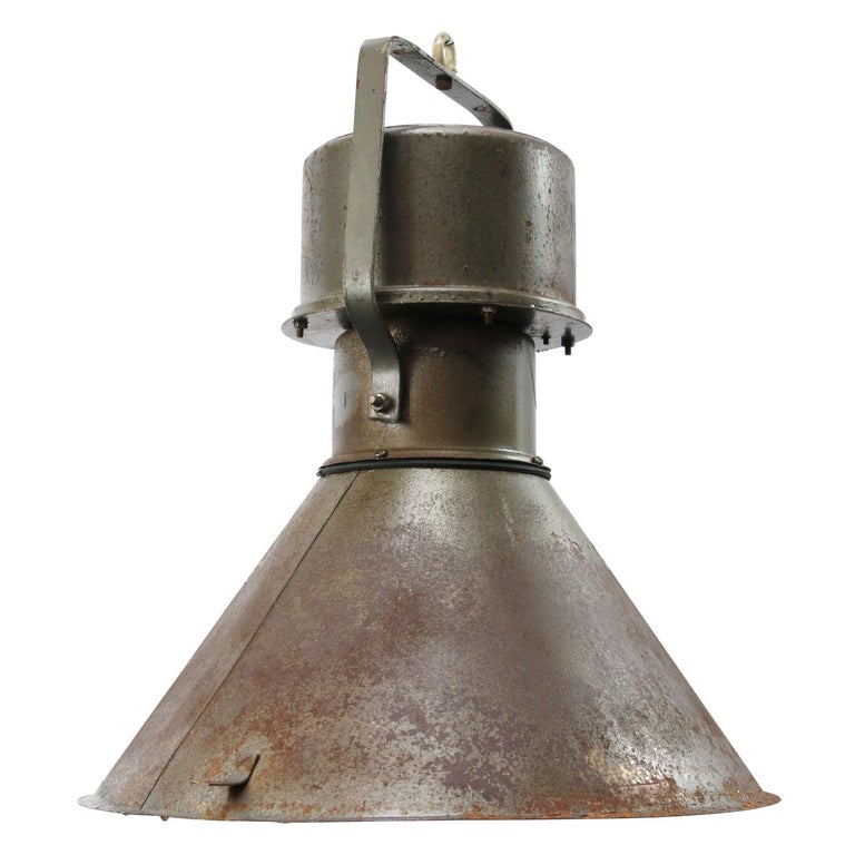 Industrial pedant light spot light Gubin.
Green rust metal with rotatable arm

Weight: 4.50 kg / 9.9 lb

Priced per individual item. All lamps have been made suitable by international standards for incandescent light bulbs, energy-efficient and