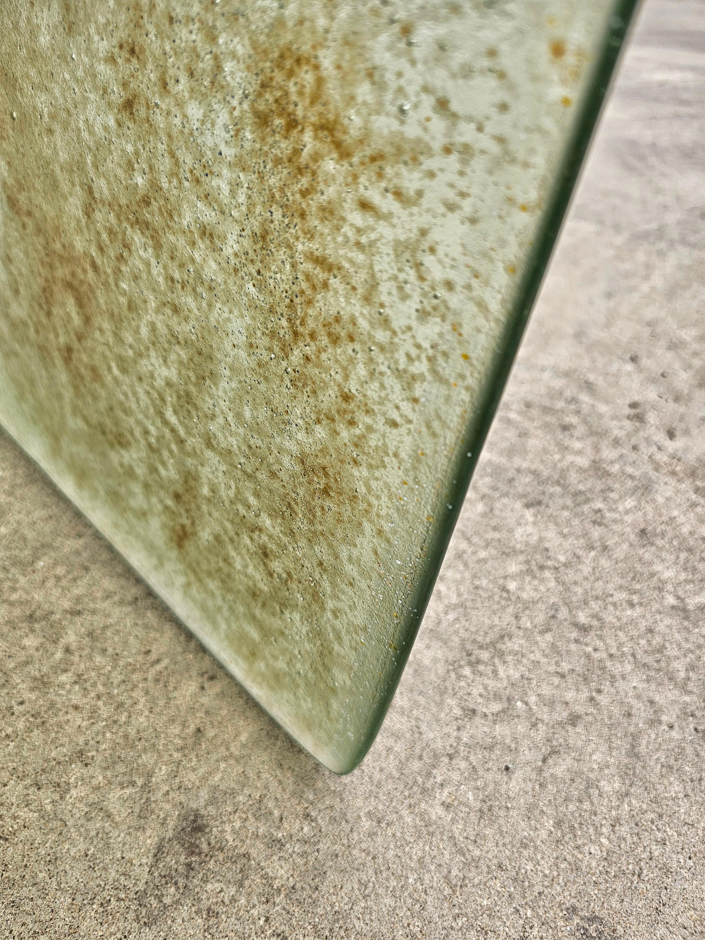 Fin du 20e siècle Table basse à cascade en verre bullé vert attr. à Fontana Arte, Italie, années 1970 en vente
