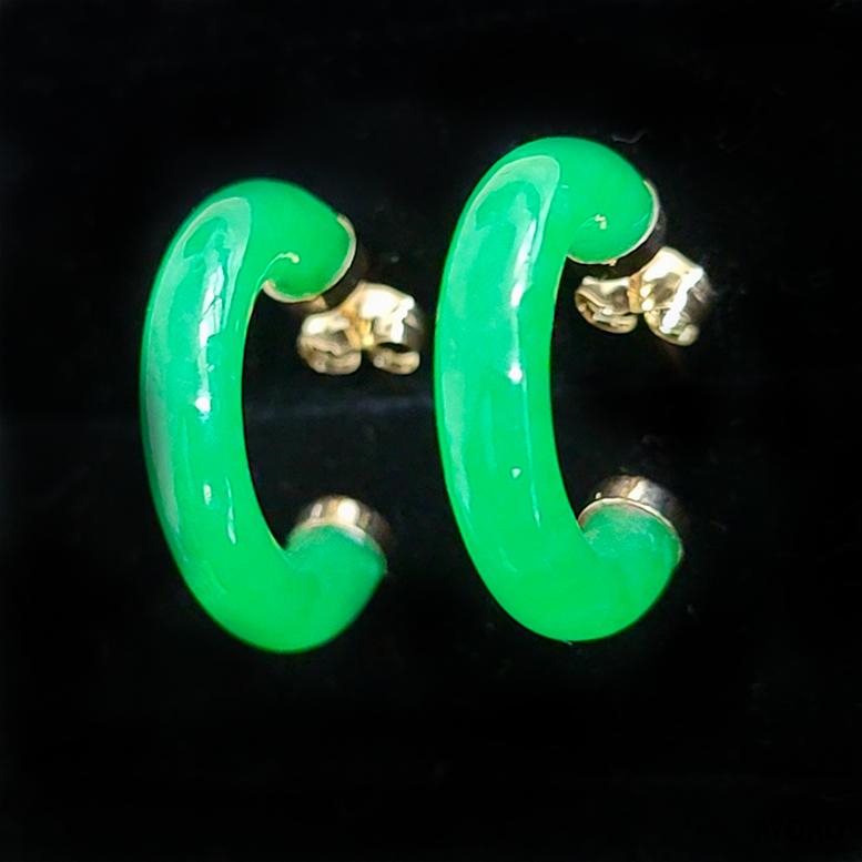 Cabochon Green C-Hoop Jade Earrings With 14K Yellow Gold For Sale
