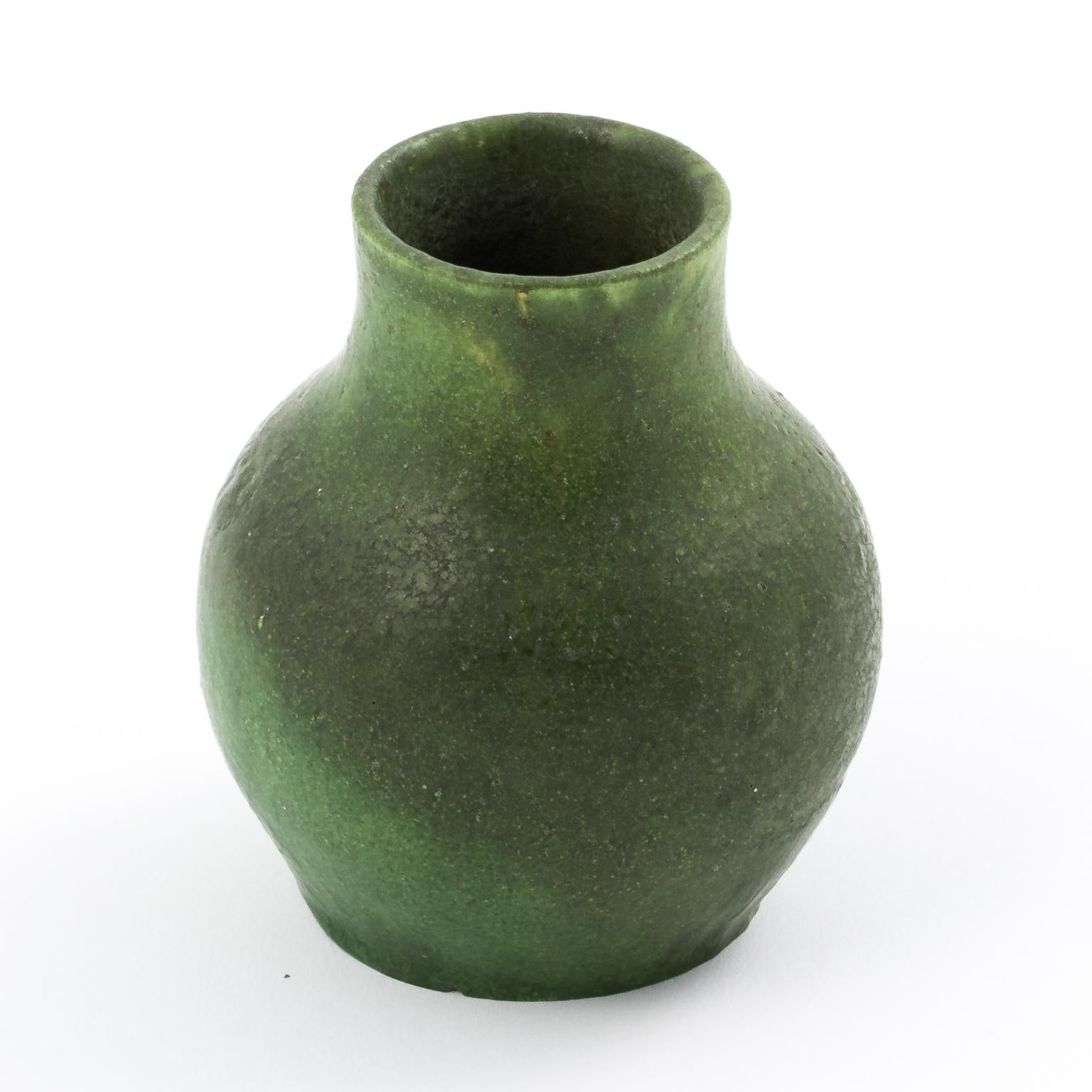 Green Cabinet Vase by Grueby Pottery Company In Good Condition In Stamford, CT