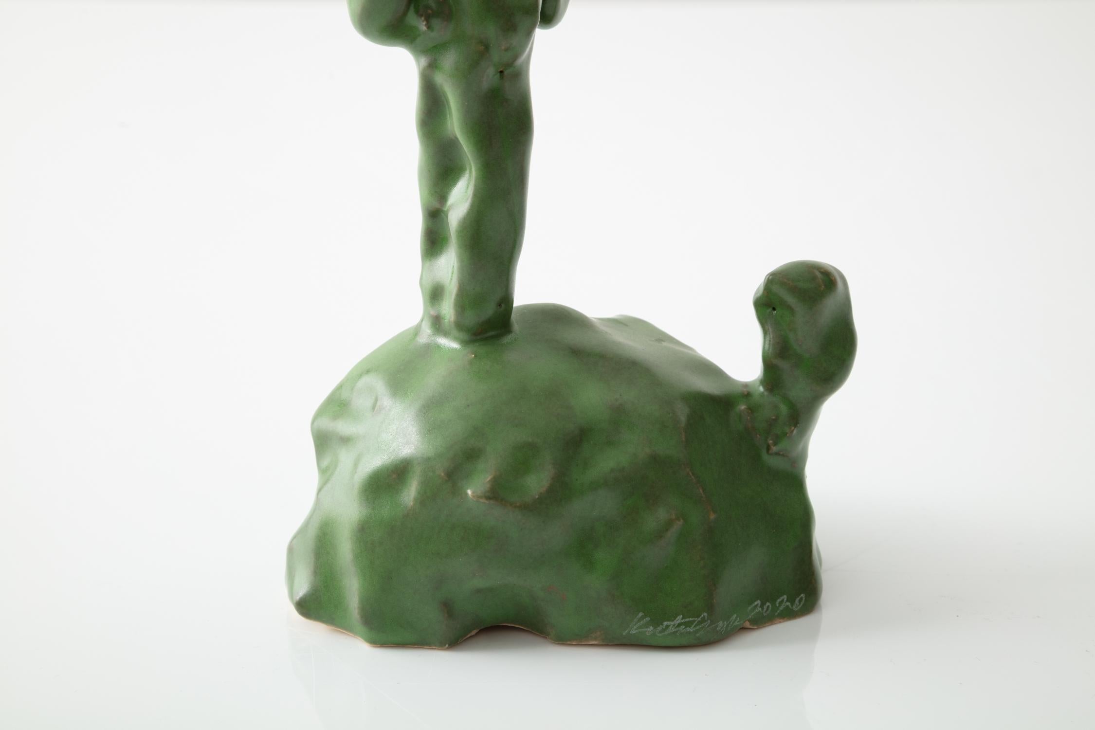 „“Grüne Kaktusskulptur“ aus glasierter Keramik (amerikanisch) im Angebot