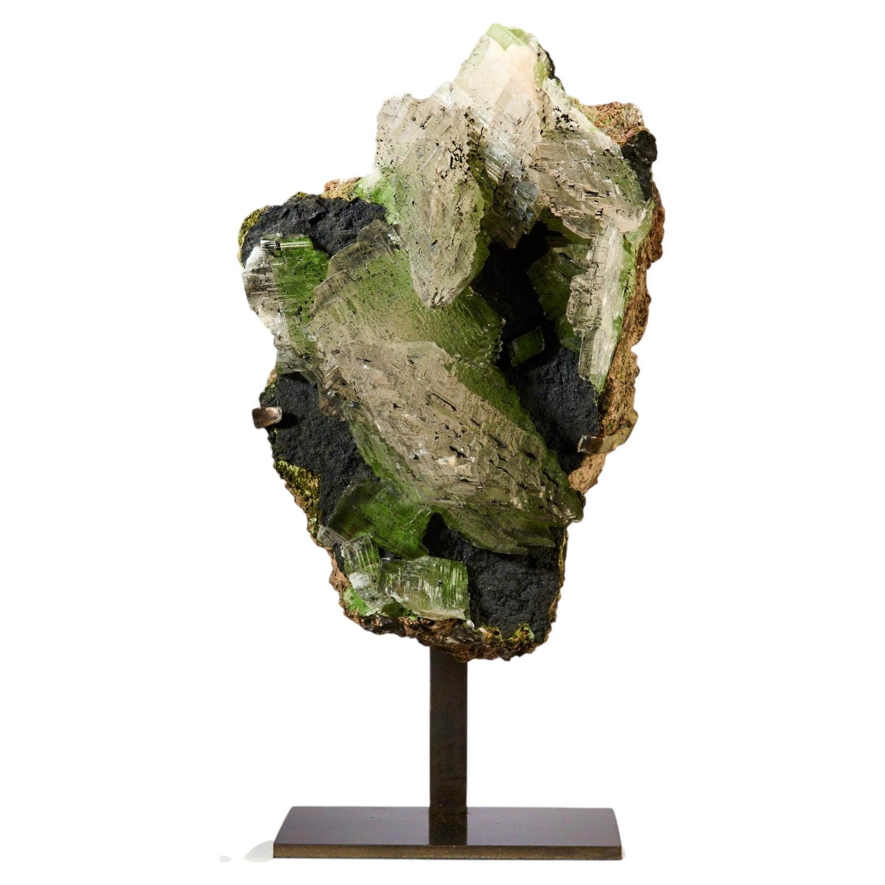 Green Calcite with Mottramite Decorative Object Table top Crystal Rock
