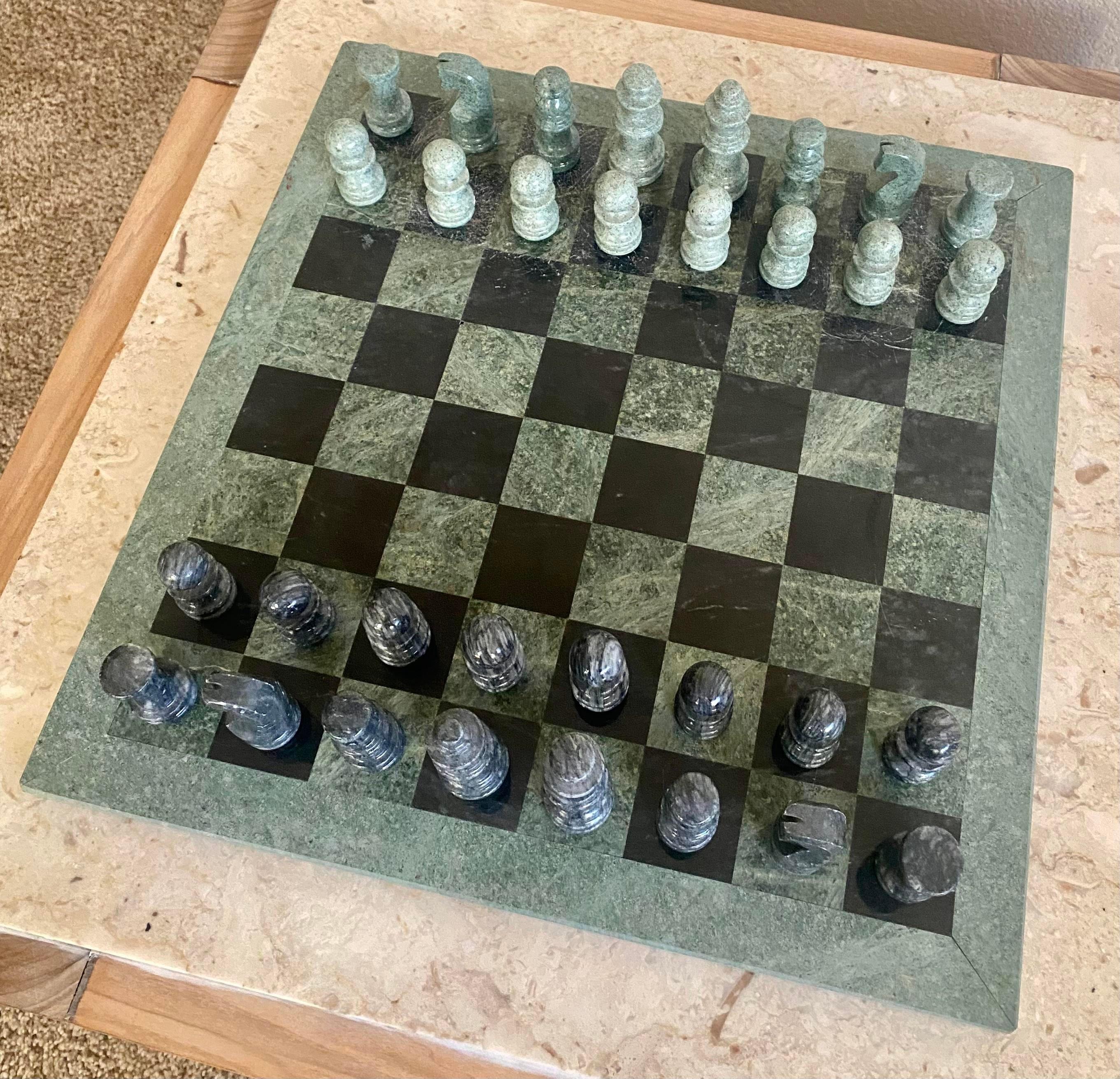 Green Carved Marble Modernist Chess Set 3