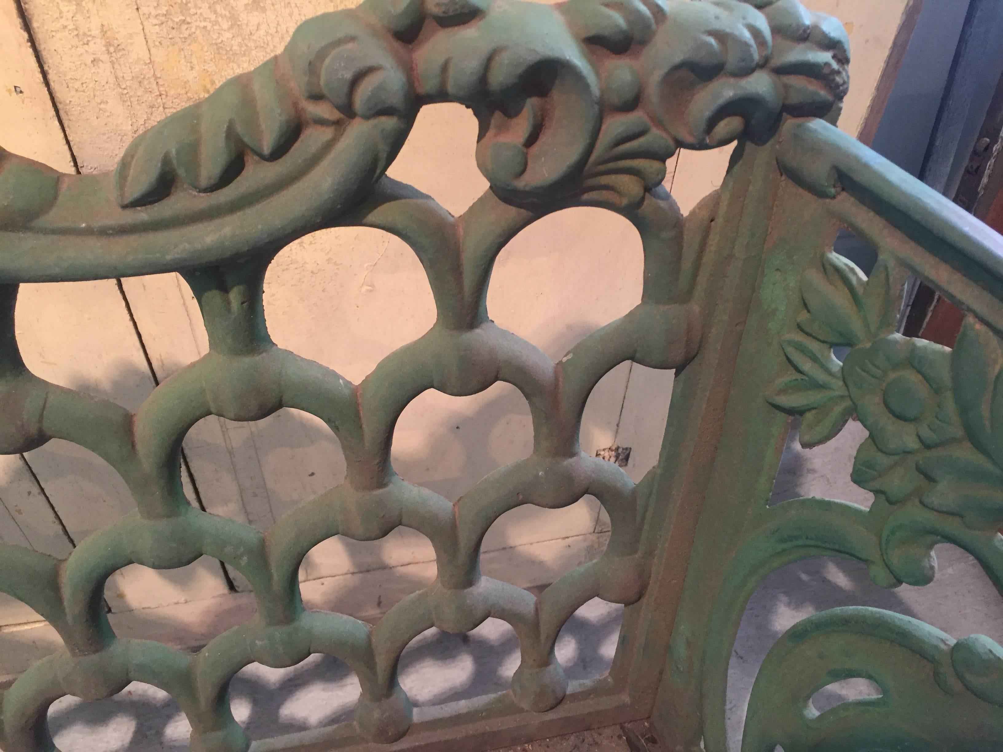 Green Cast Iron Garden Bench In Excellent Condition For Sale In North Beninngton, VT