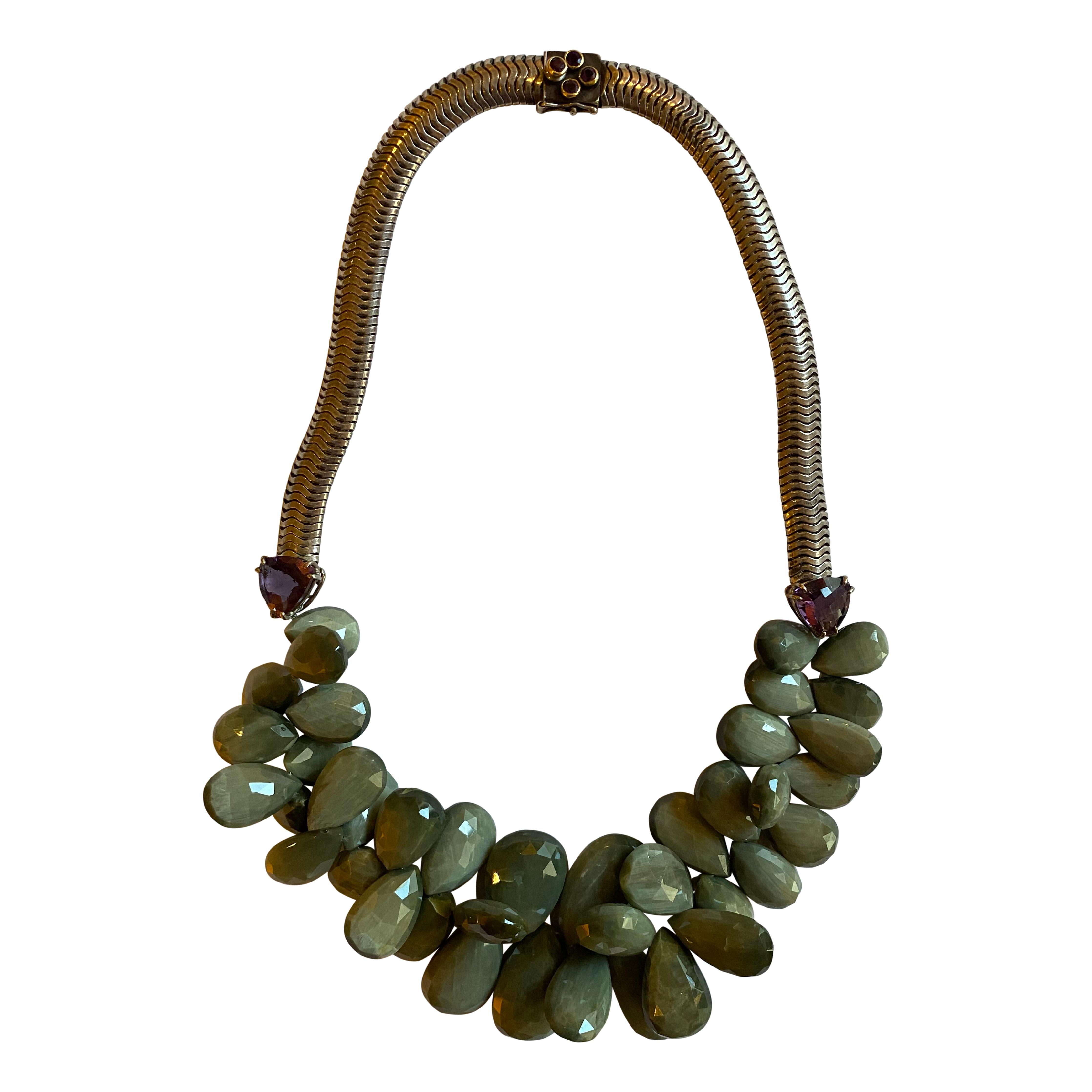 Contemporary Sorab & Roshi Green Cats-Eye Briollete Bead Necklace with Amethyst For Sale