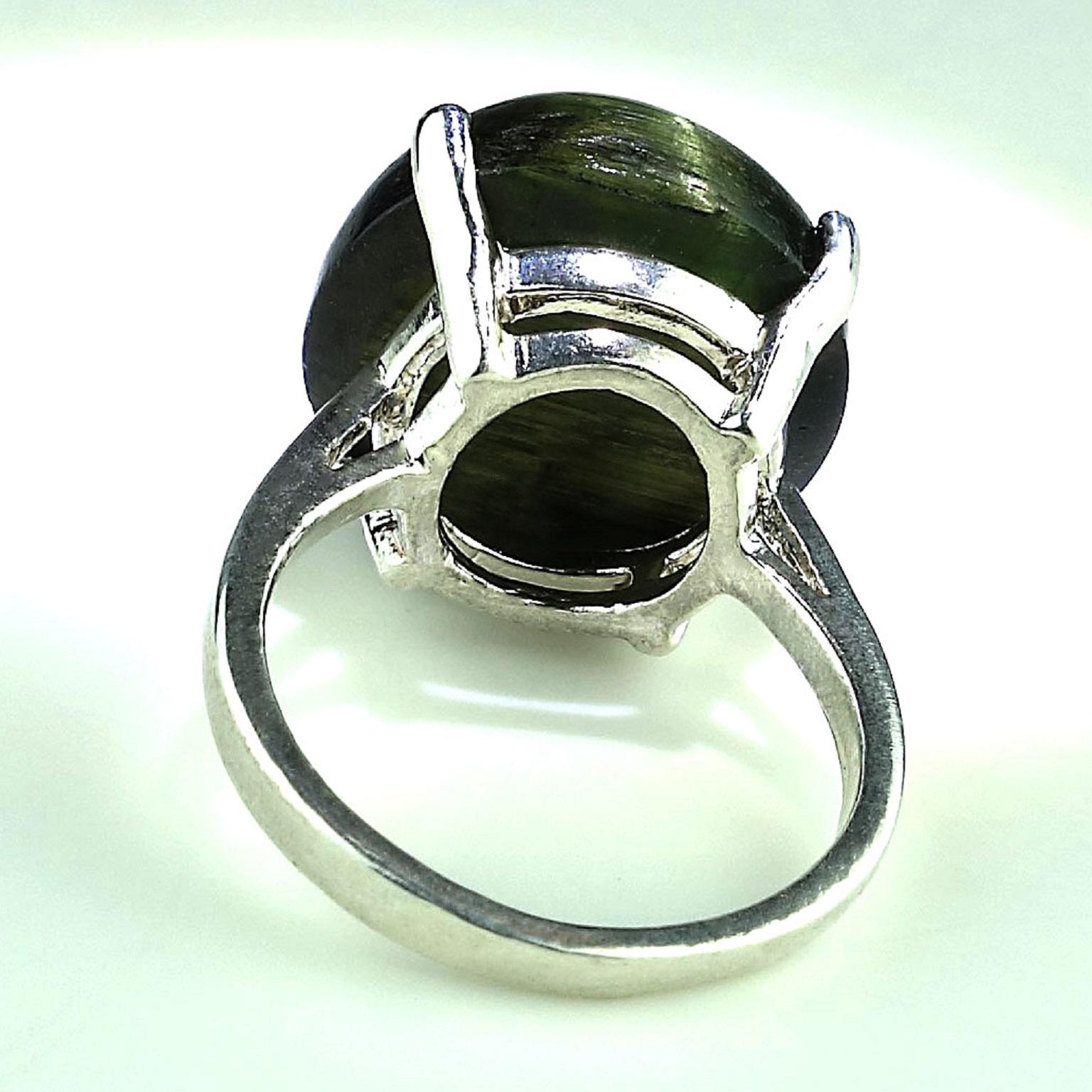 Women's Gemjunky Green Cat's Eye Cabochon in Sterling Silver Ring