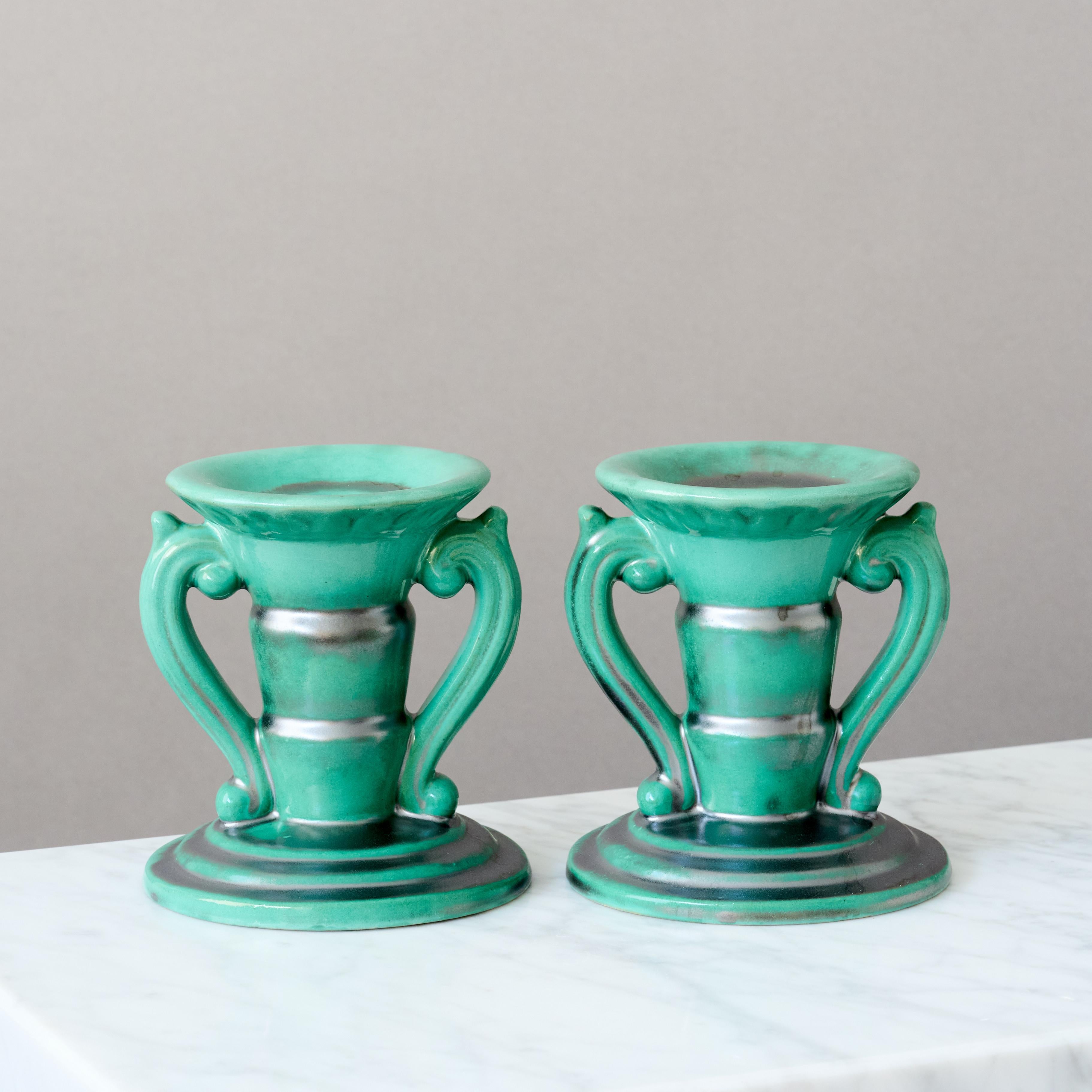 Svedese Candelieri Art Deco in ceramica verde di Anna-Lisa Thomson, St Eriks, Svezia anni '30 in vendita