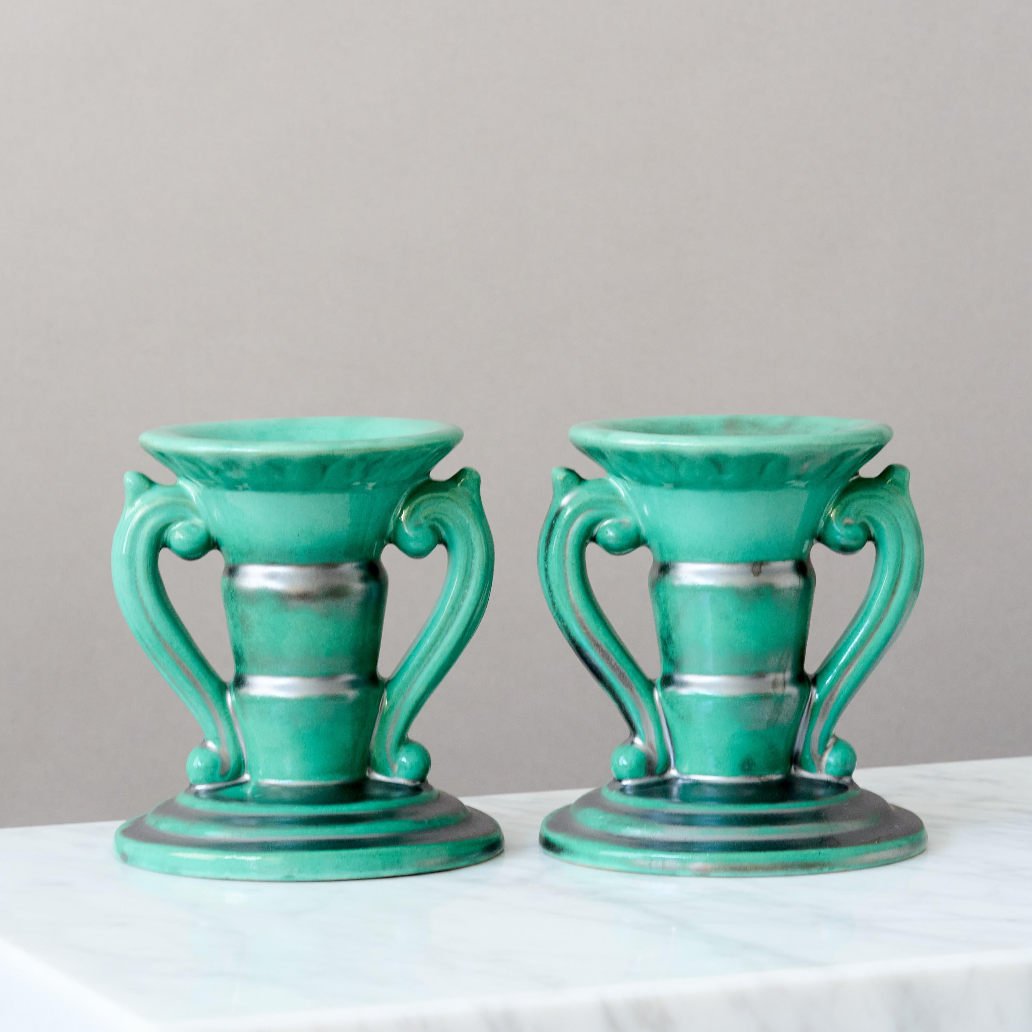 Smaltato Candelieri Art Deco in ceramica verde di Anna-Lisa Thomson, St Eriks, Svezia anni '30 in vendita