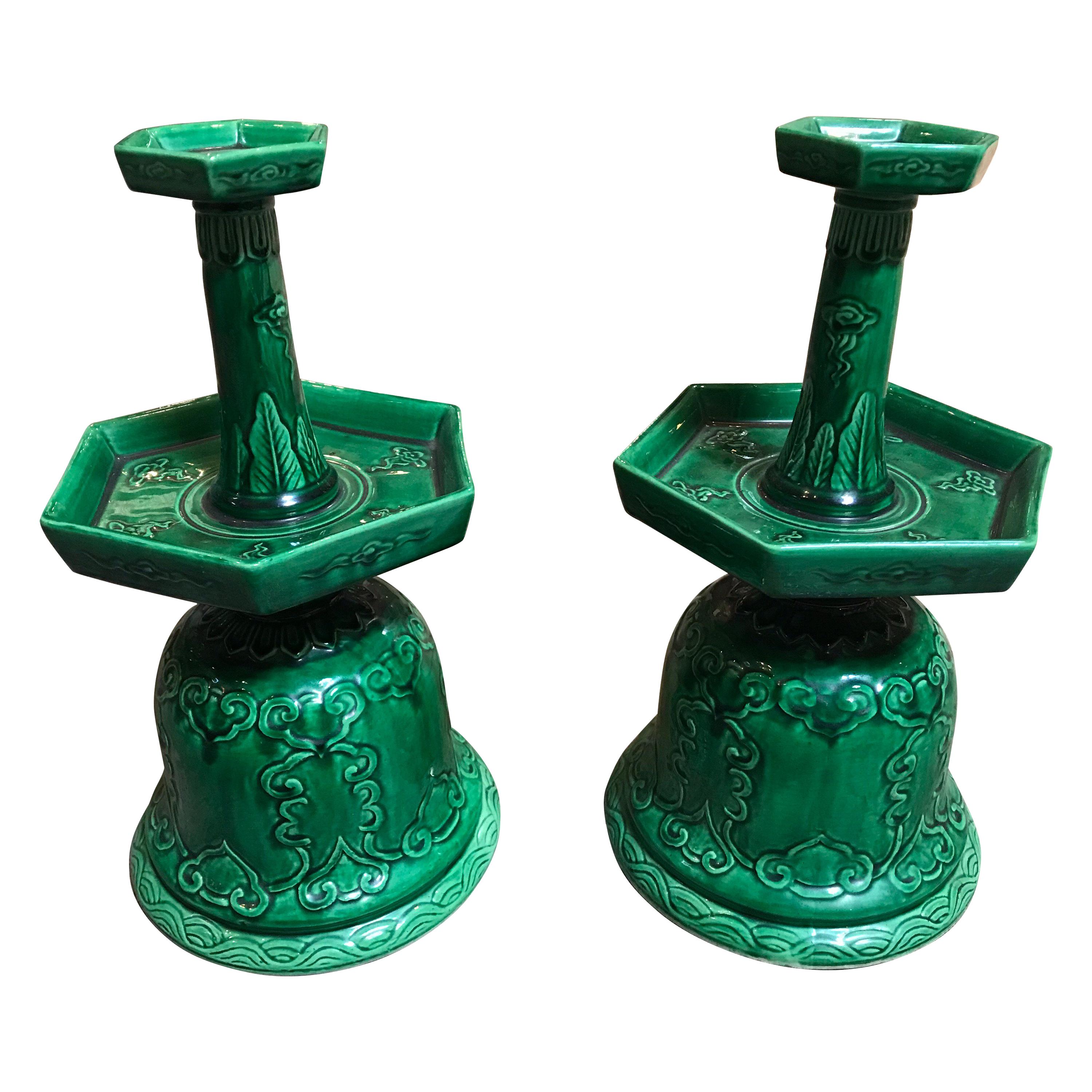 Candeleros chinos de cerámica verde