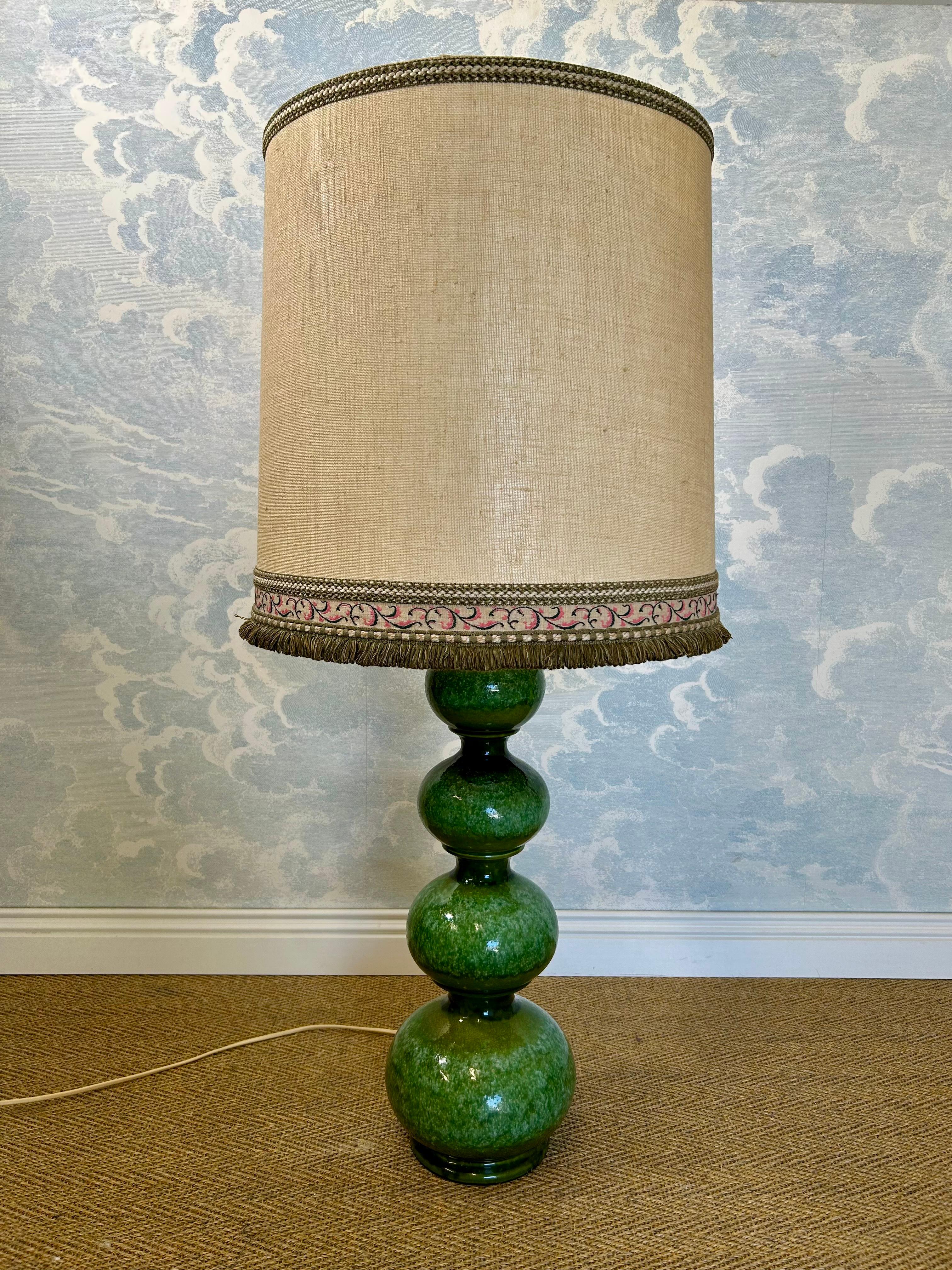Mid-Century moderno Lampada da terra/da tavolo in ceramica verde, Kaiser Leuchten, Germania 1960s in vendita