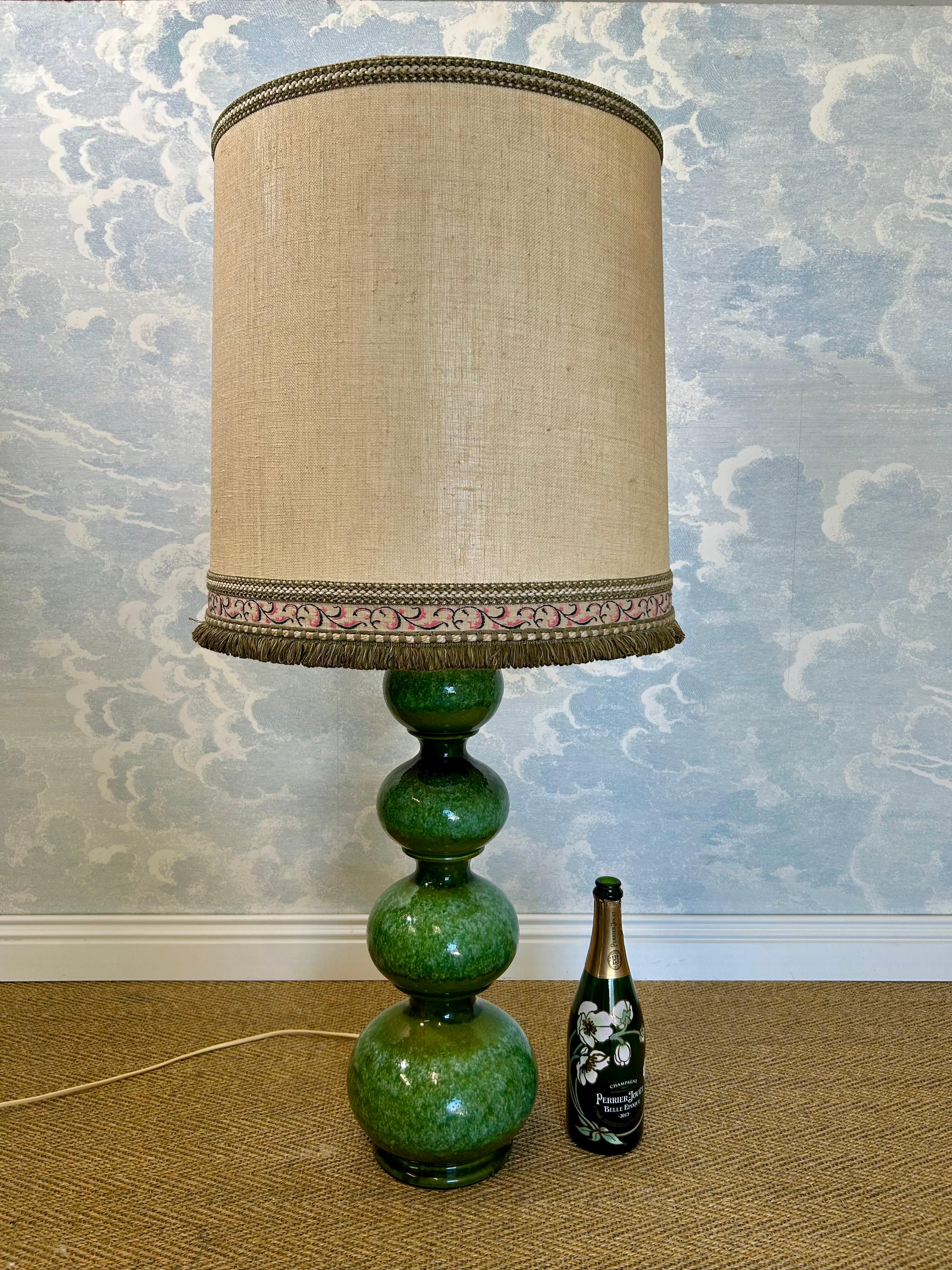 Lámpara de pie / sobremesa de cerámica verde, Kaiser Leuchten, Alemania Años 60 Glaseado en venta