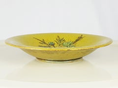 Assiette décorative en céramique verte moderne du milieu du siècle dernier de P. Melandri avec nature morte