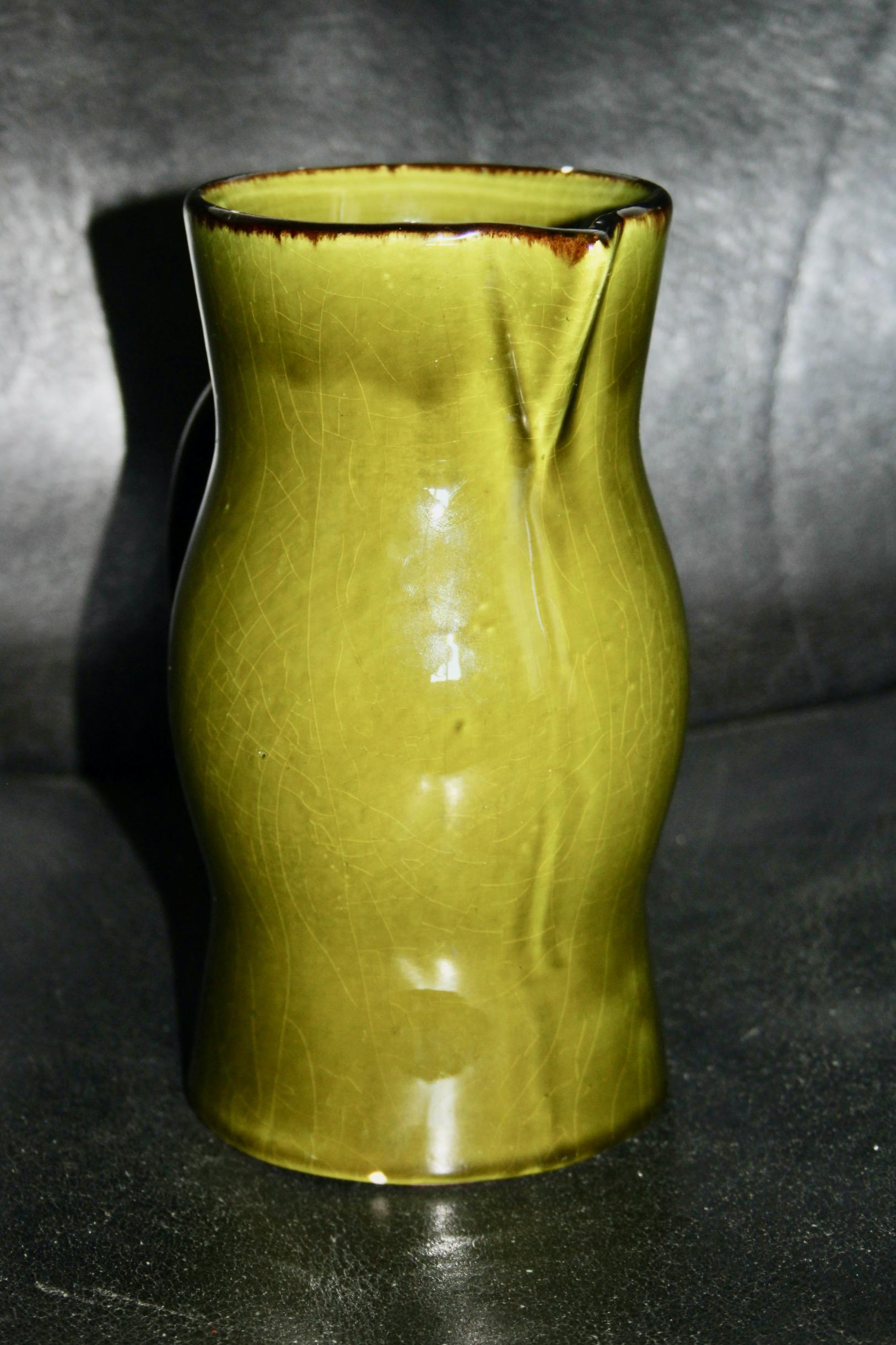 Metà XX secolo Pichet in ceramica verde di Poet Laval in vendita