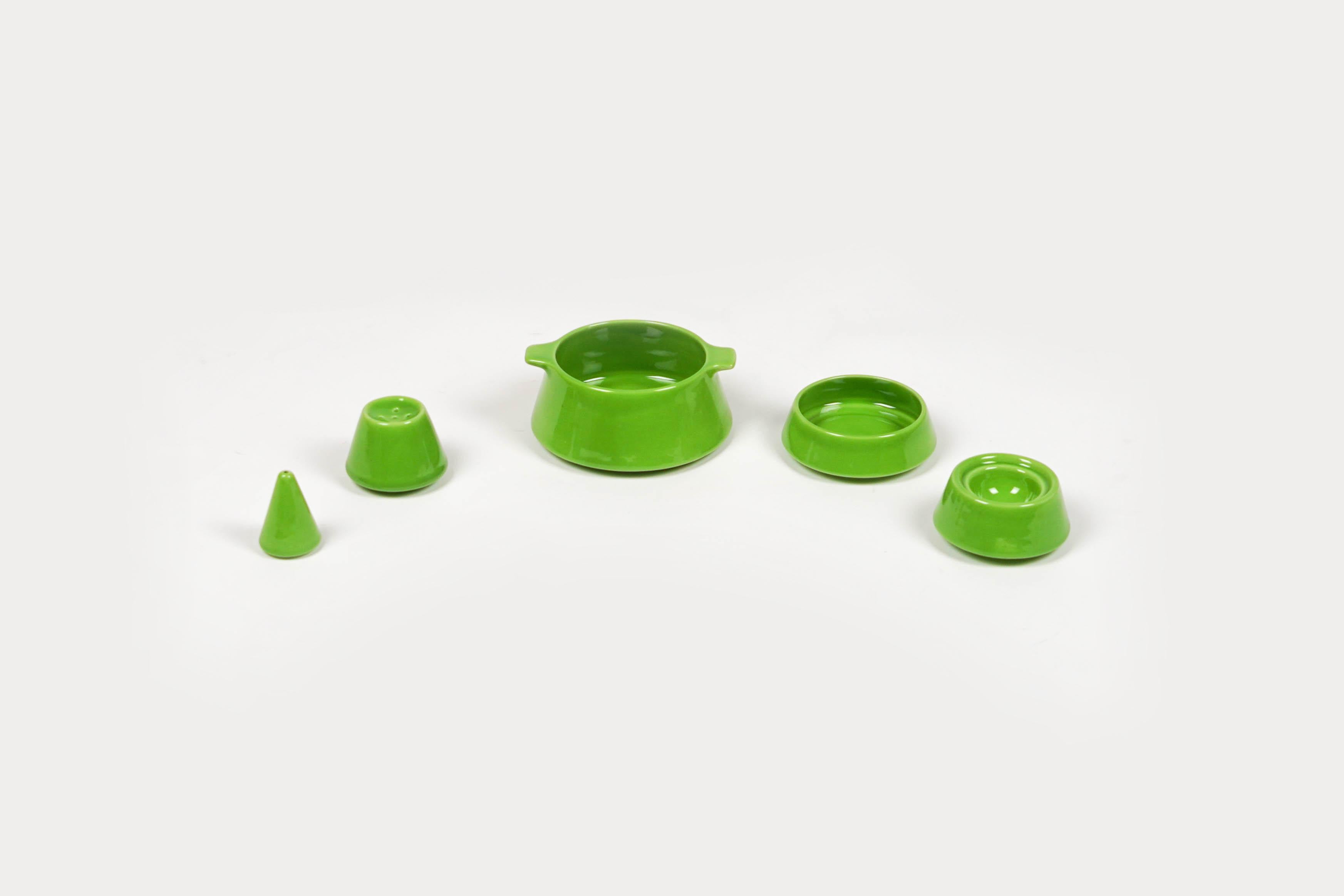 Green Ceramic Stackable Cone Set by Pierre Cardin for Franco Pozzi, Italy 1970 For Sale 1