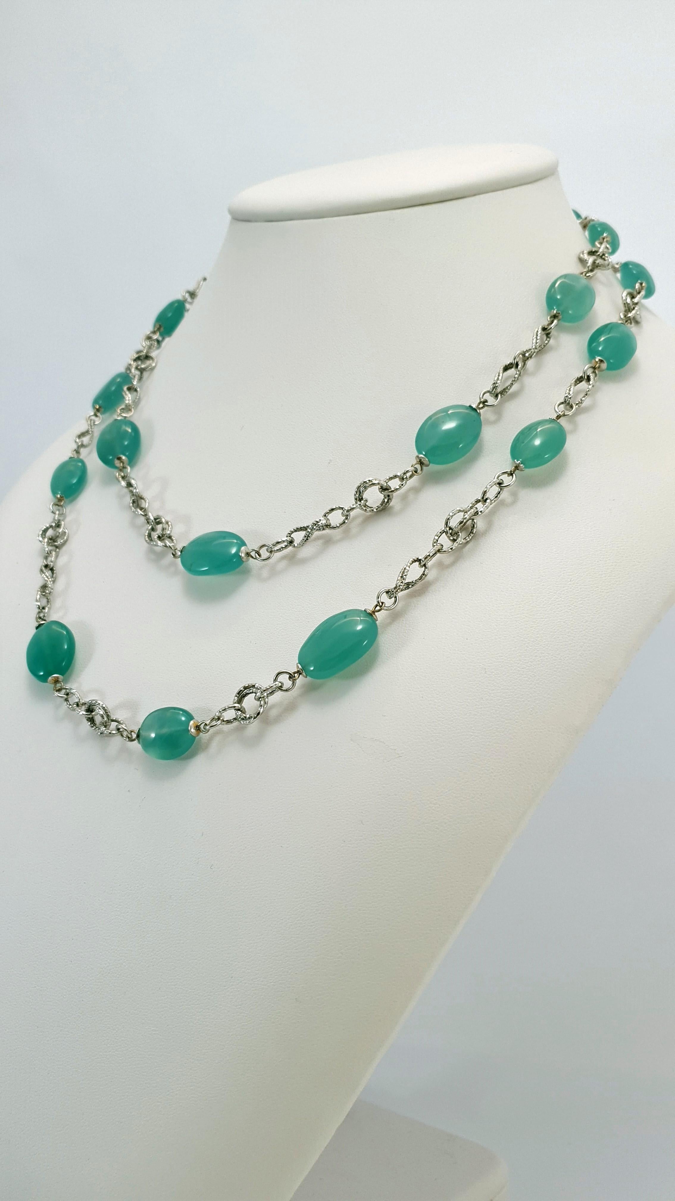 Women's Green Chalcedony Baroque Bead Necklace with 18 Carat White Gold For Sale