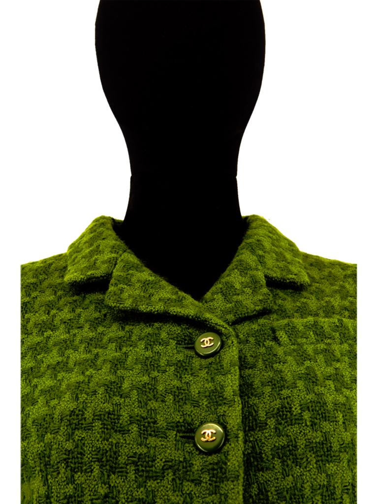 Green Chanel Tweed Suit 1990s In Good Condition In London, GB