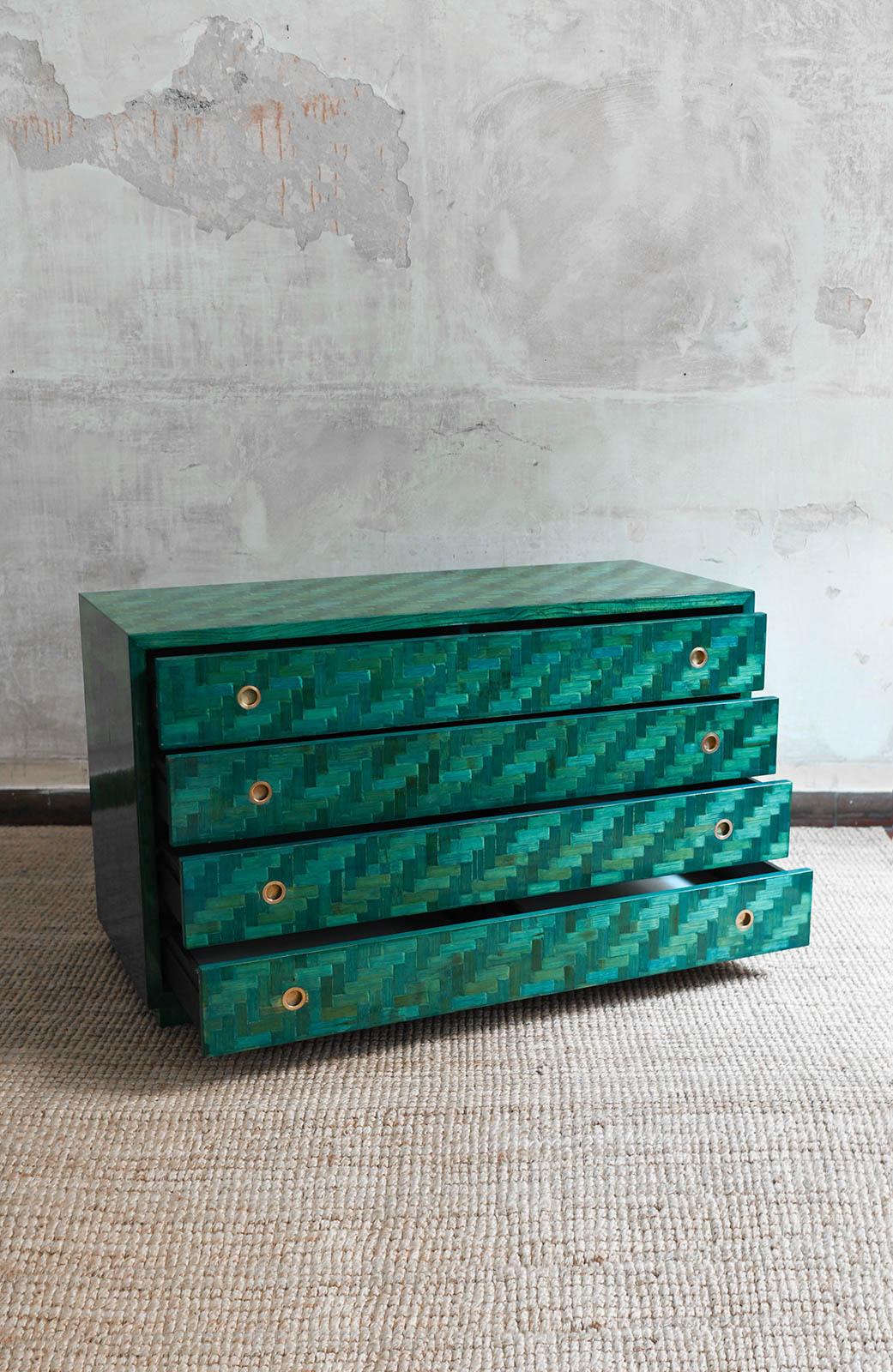 Cassettiera verde in bambù pressato, anni '70 in vendita 2