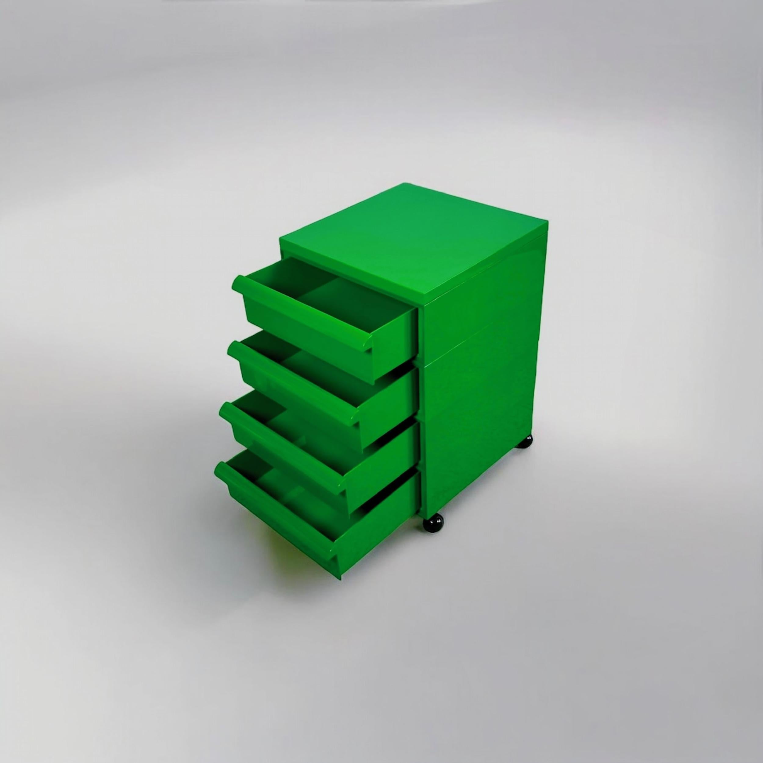 Green Chest of Drawers Model 4602 by Simon Fussell for Kartell, 1970s In Good Condition In San Benedetto Del Tronto, IT