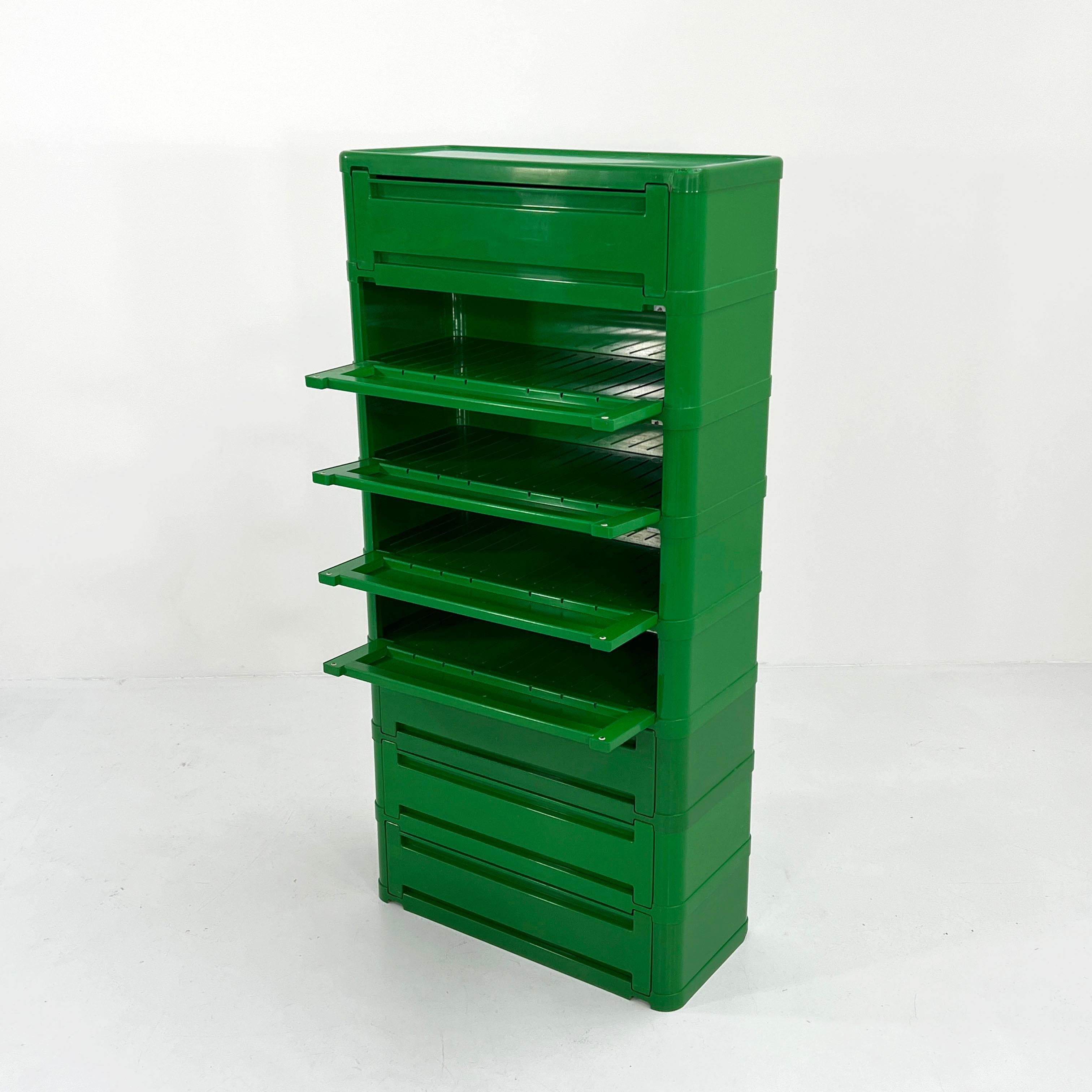 Green Chest of Drawers Model “4964” by Olaf von Bohr for Kartell, 1970s In Fair Condition In Ixelles, Bruxelles
