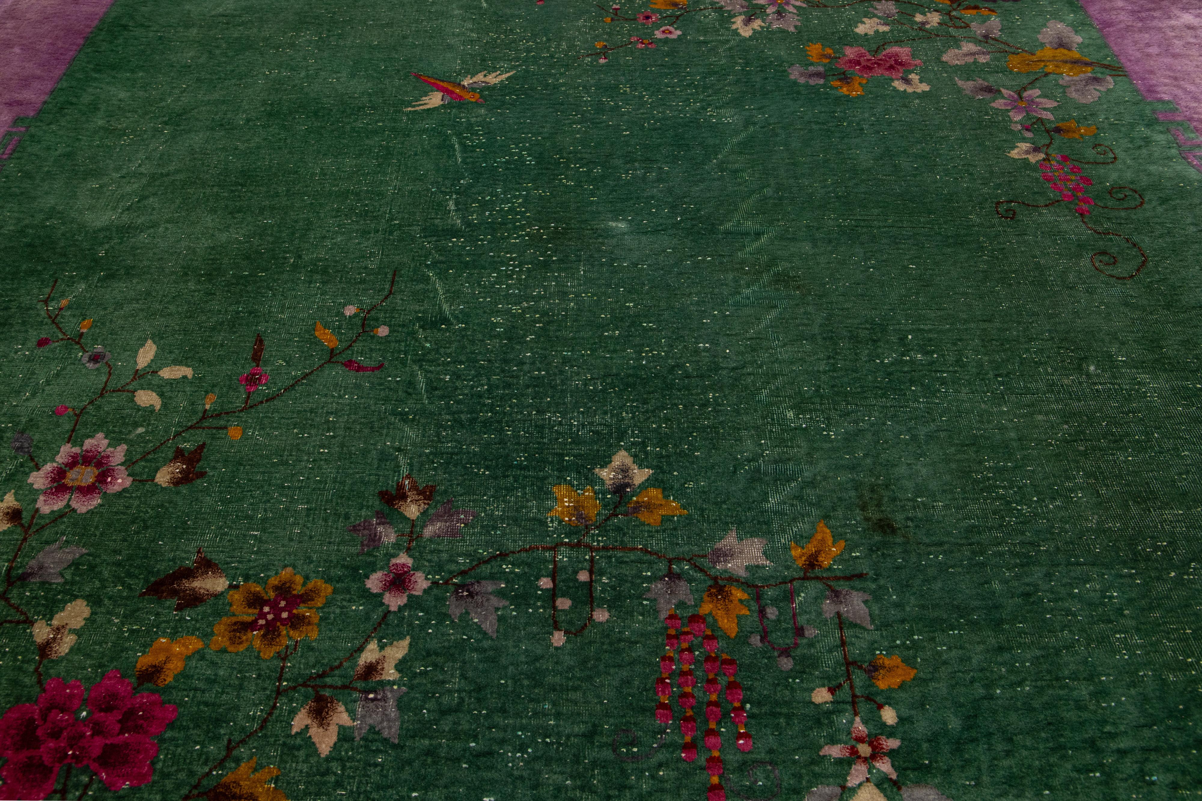 Green Chinese Art Deco Wool Rug Antique Handmade Designed With Floral Pattern   For Sale 3