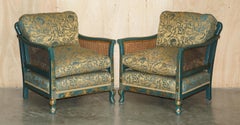 ENSEMBLE DE CANAPÉ ET FAUTEUILS EN ROTIN DE STYLE « CHINOISERIE » VERTS, FAISANT PARTIE D’UN GRAND ENSEMBLE