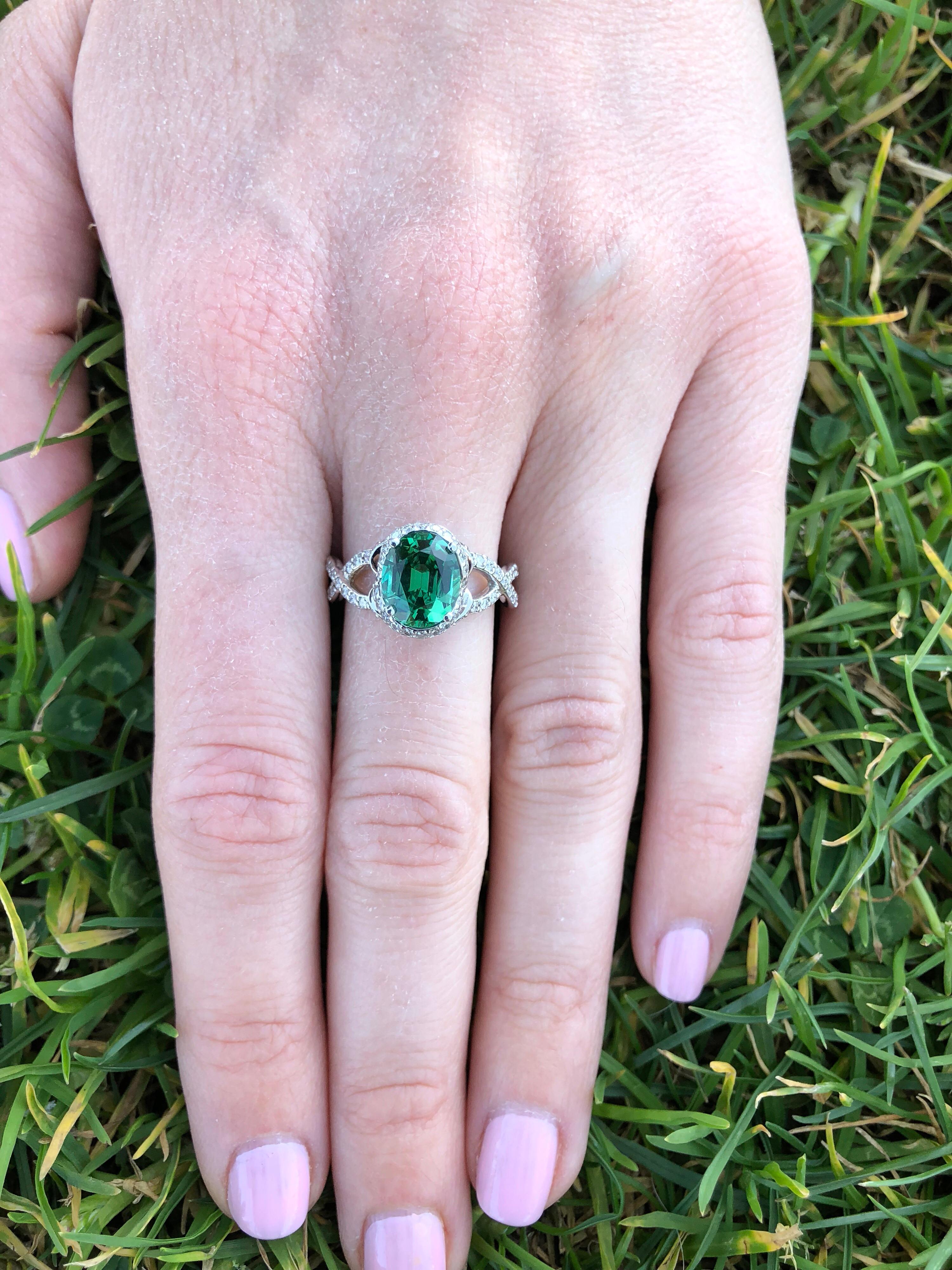 Ovaler Ring mit grünem grünem Chrom-Turmalin 1,97 Karat im Angebot 5