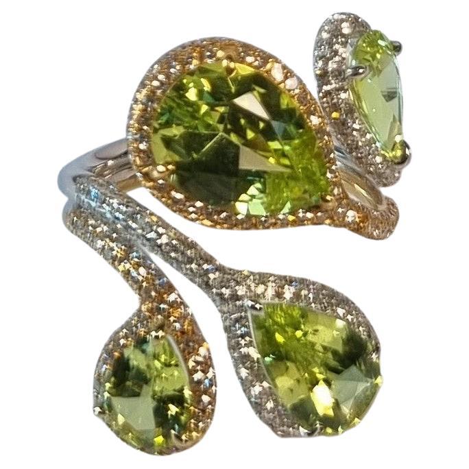 Green Chrysoberyl Ring with Diamonds and Bicolor Gold with TGL Certificate For Sale