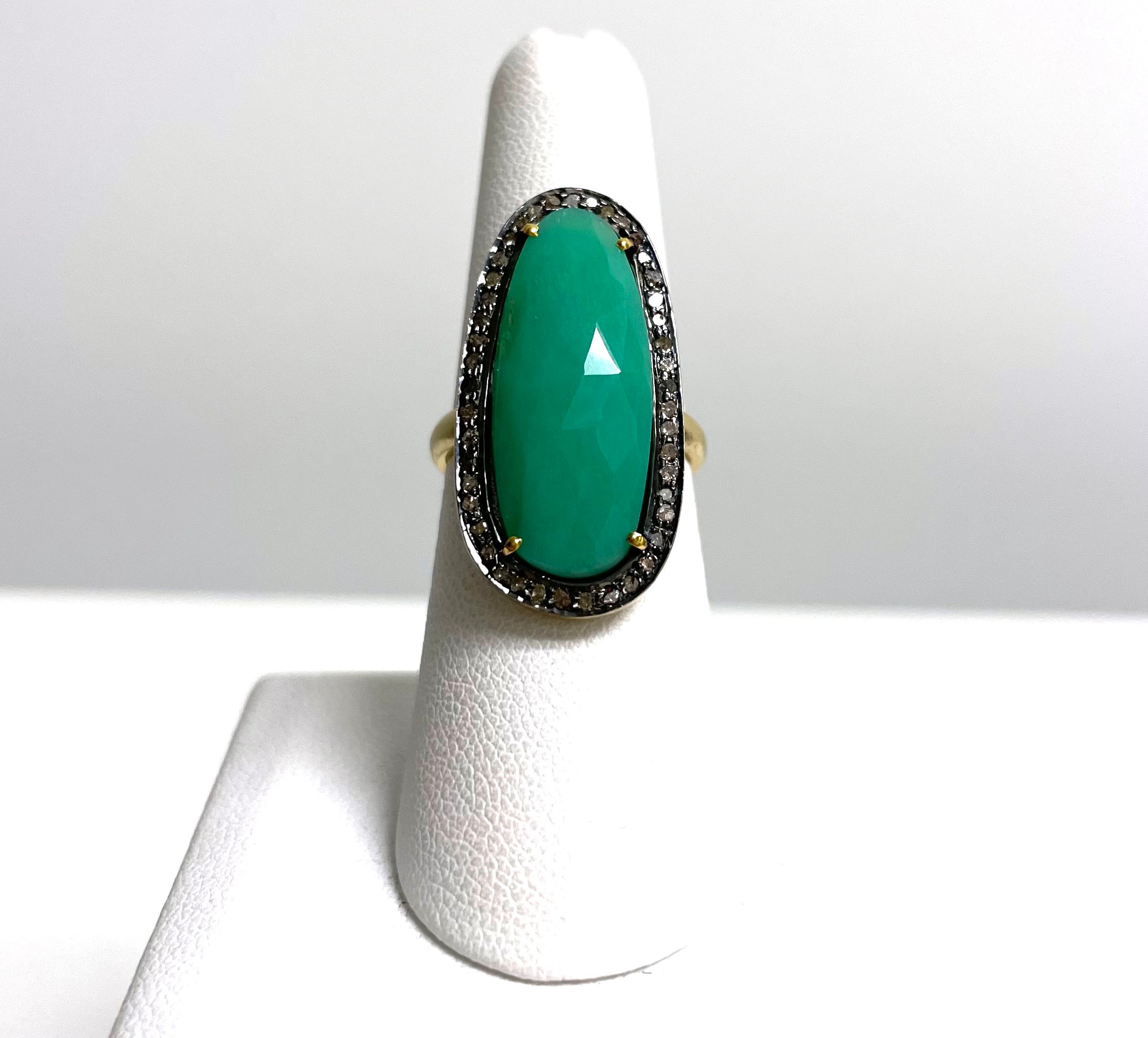 Green Chrysoprase with Pave Diamonds Paradizia Ring For Sale 9