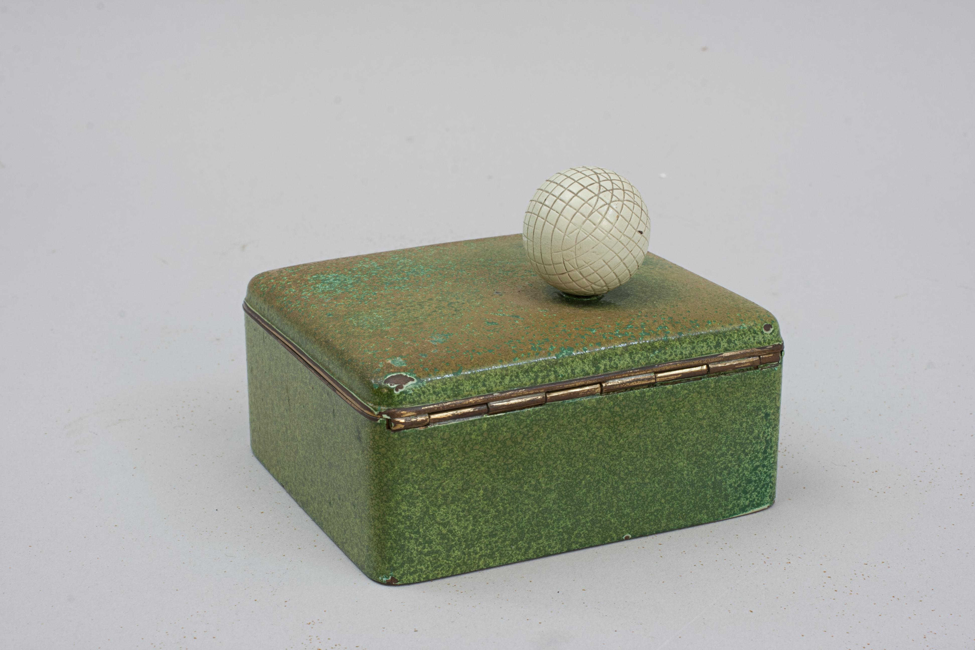 Caja Cigarett Verde Con Pelota De Golf en venta 1