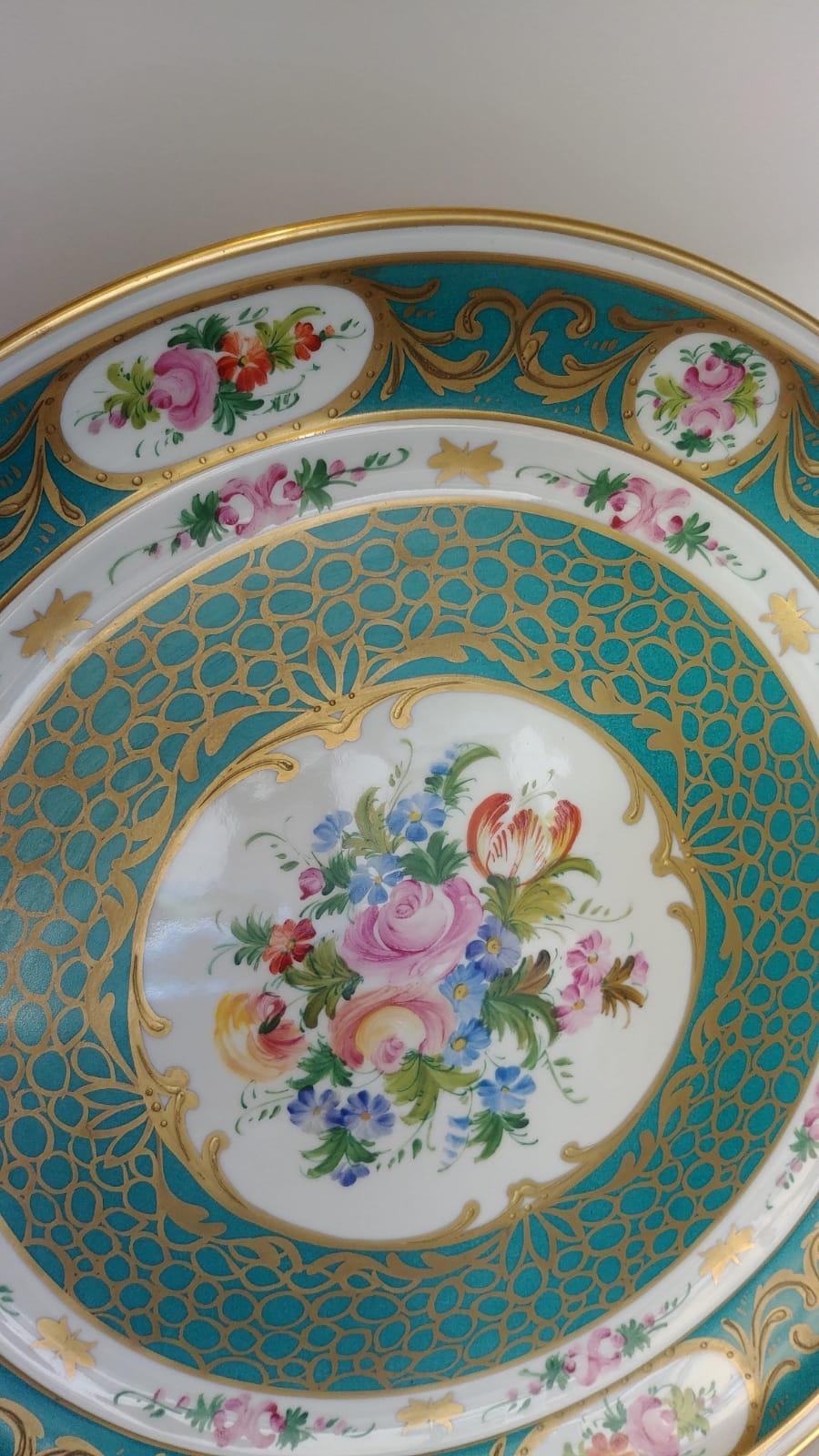 Fine XX secolo Servizio da caffè verde per sei persone, porcellana Limoges finemente decorata, XX secolo in vendita