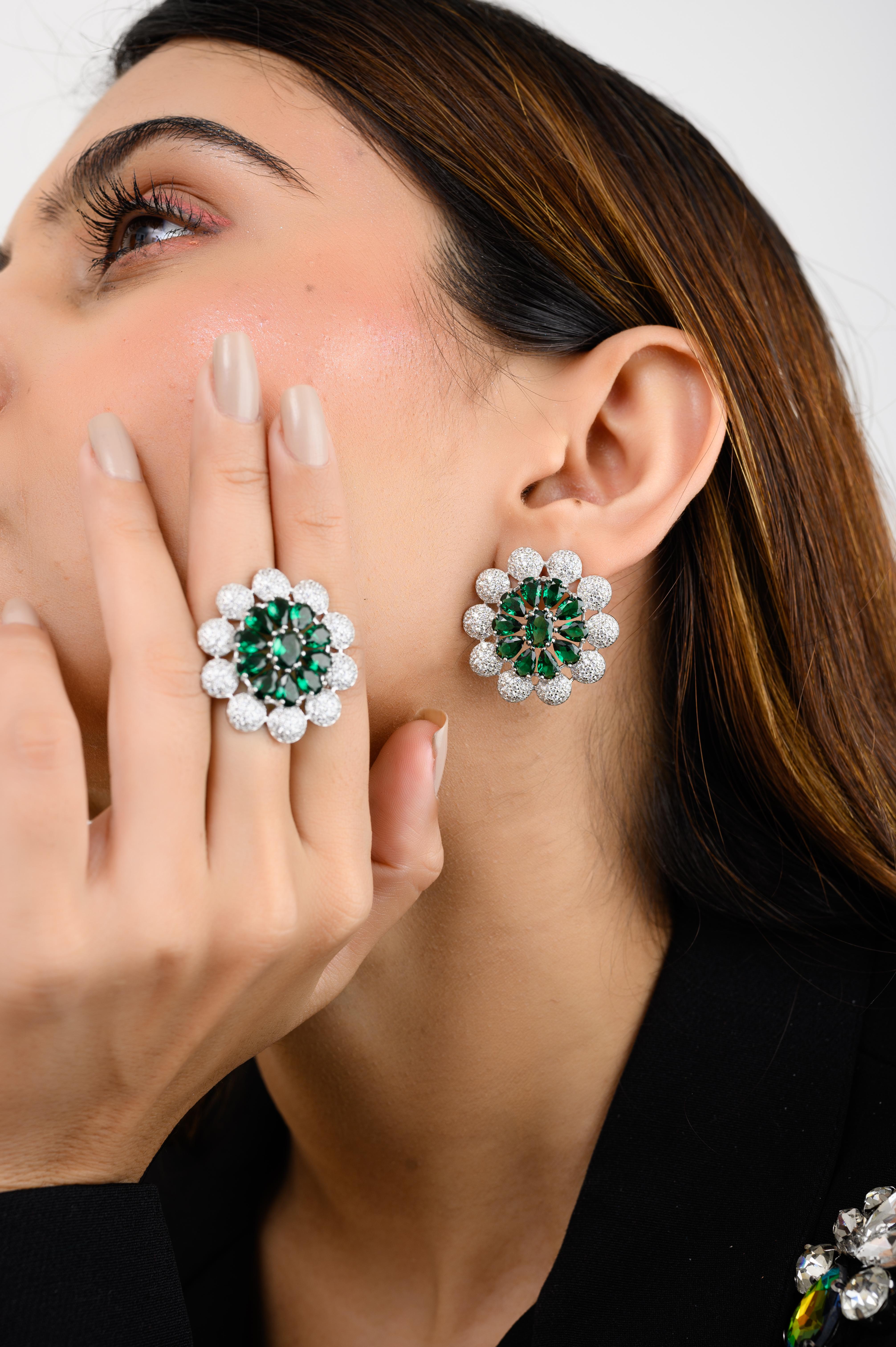Mixed Cut Green Color Zircon Flower Stud Earrings in 925 Silver Fashion Jewelry for Mom For Sale