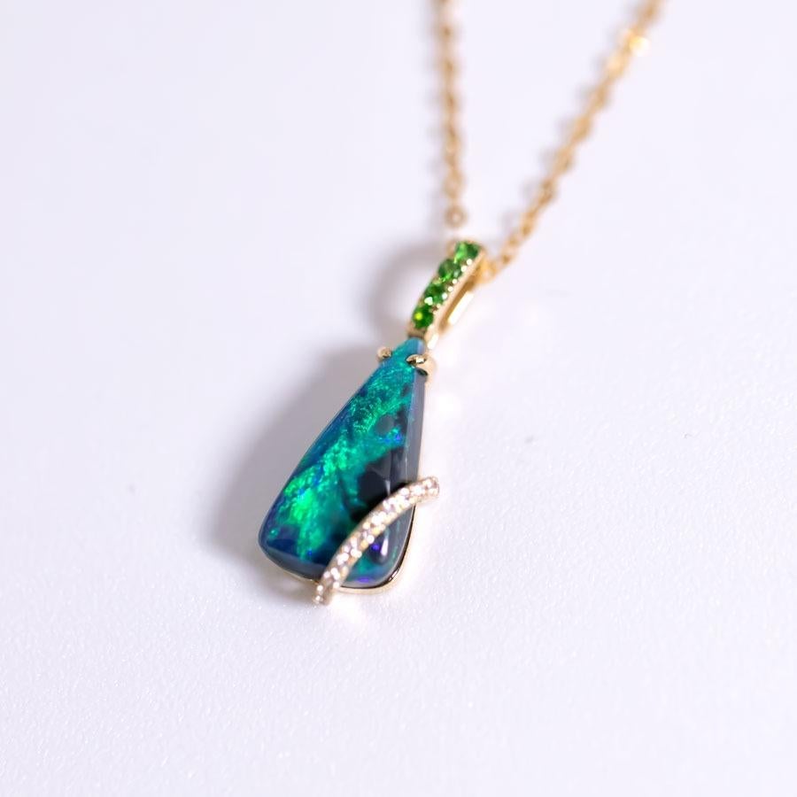 Brilliant Cut Green Colored Black Opal & Diamond Tsavorite Necklace 18K Yellow Gold For Sale