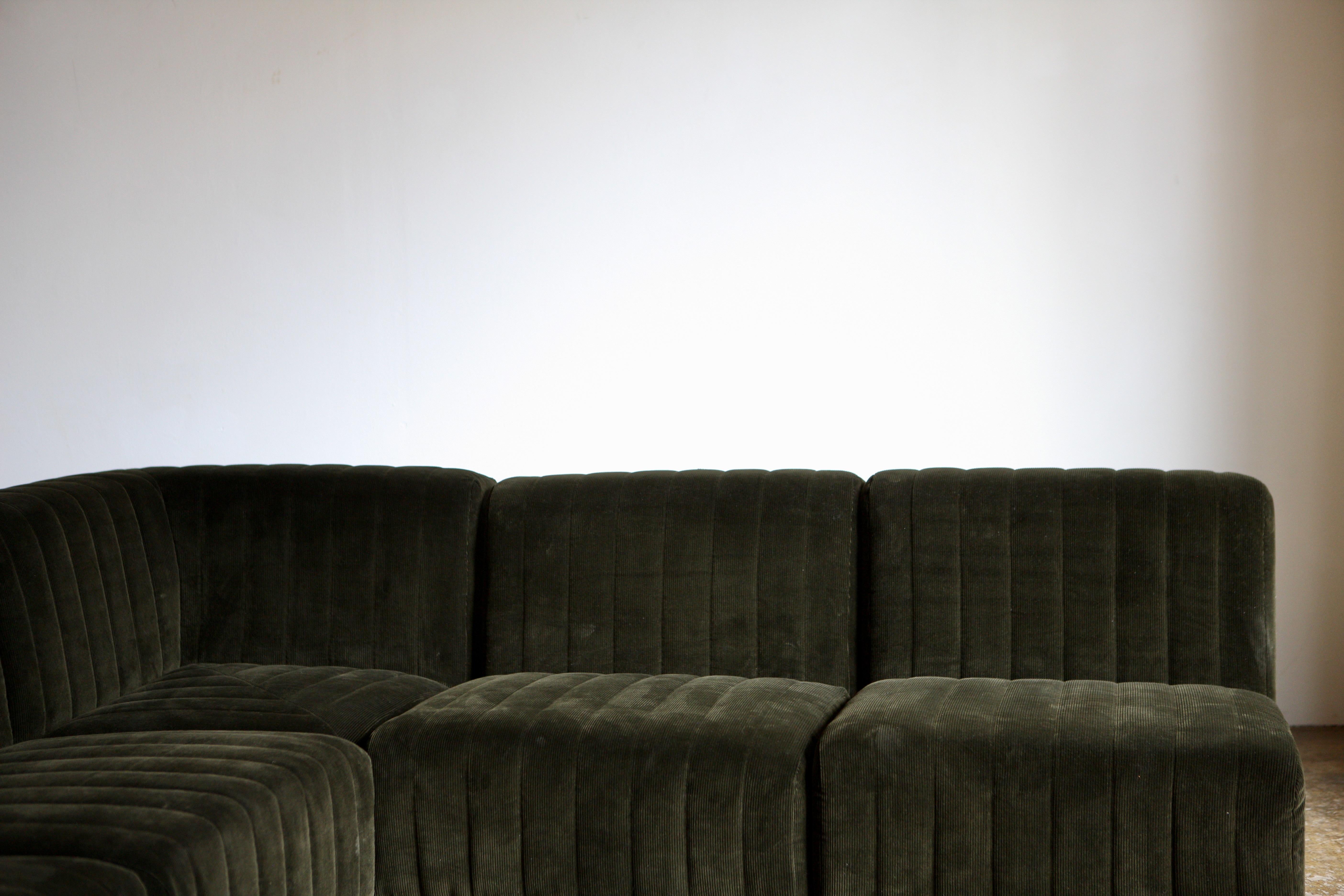 Green Corduroy Modular Corner Sofa In Good Condition For Sale In London, GB
