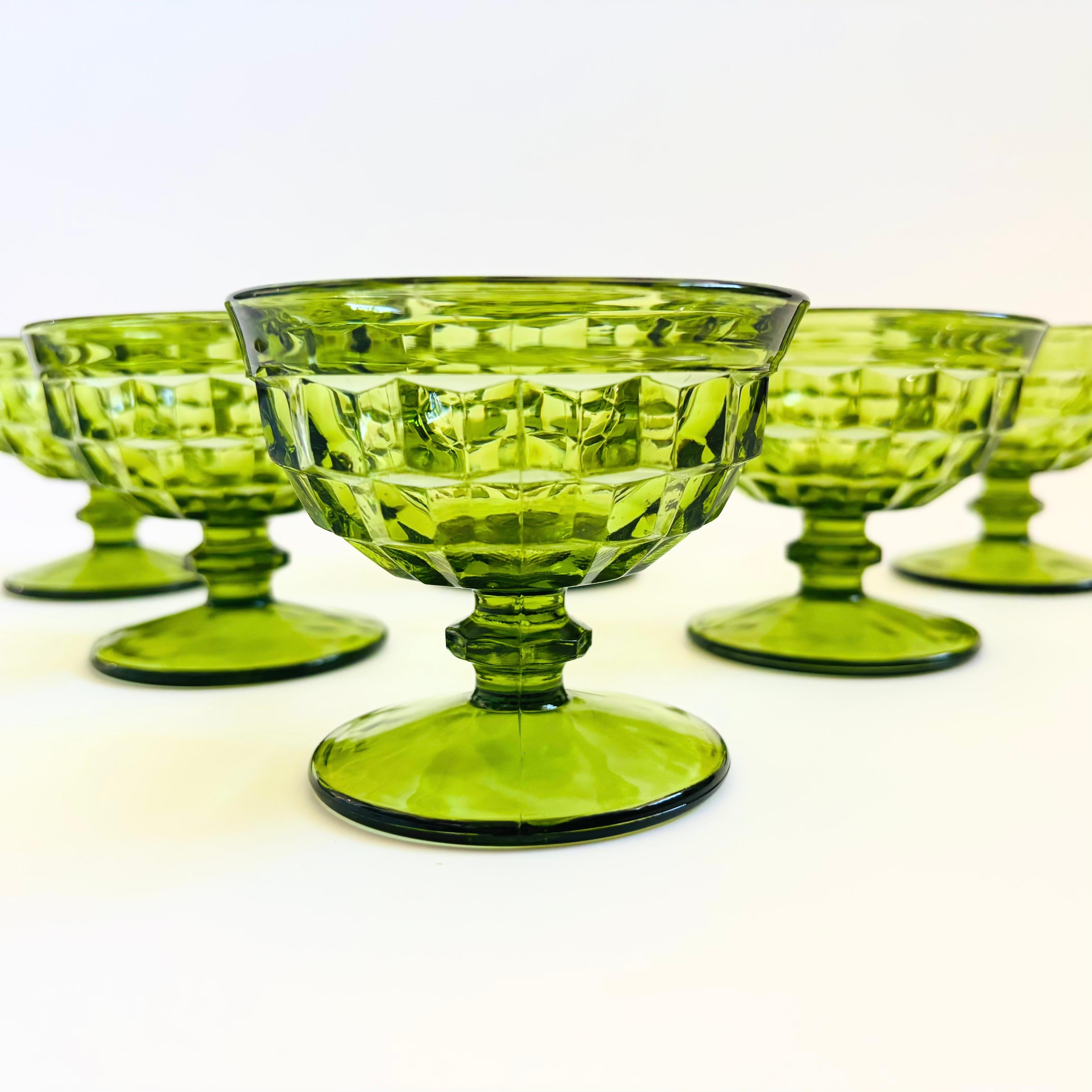 Grüne Coupe-Gläser - 6er-Set (Moderne der Mitte des Jahrhunderts) im Angebot