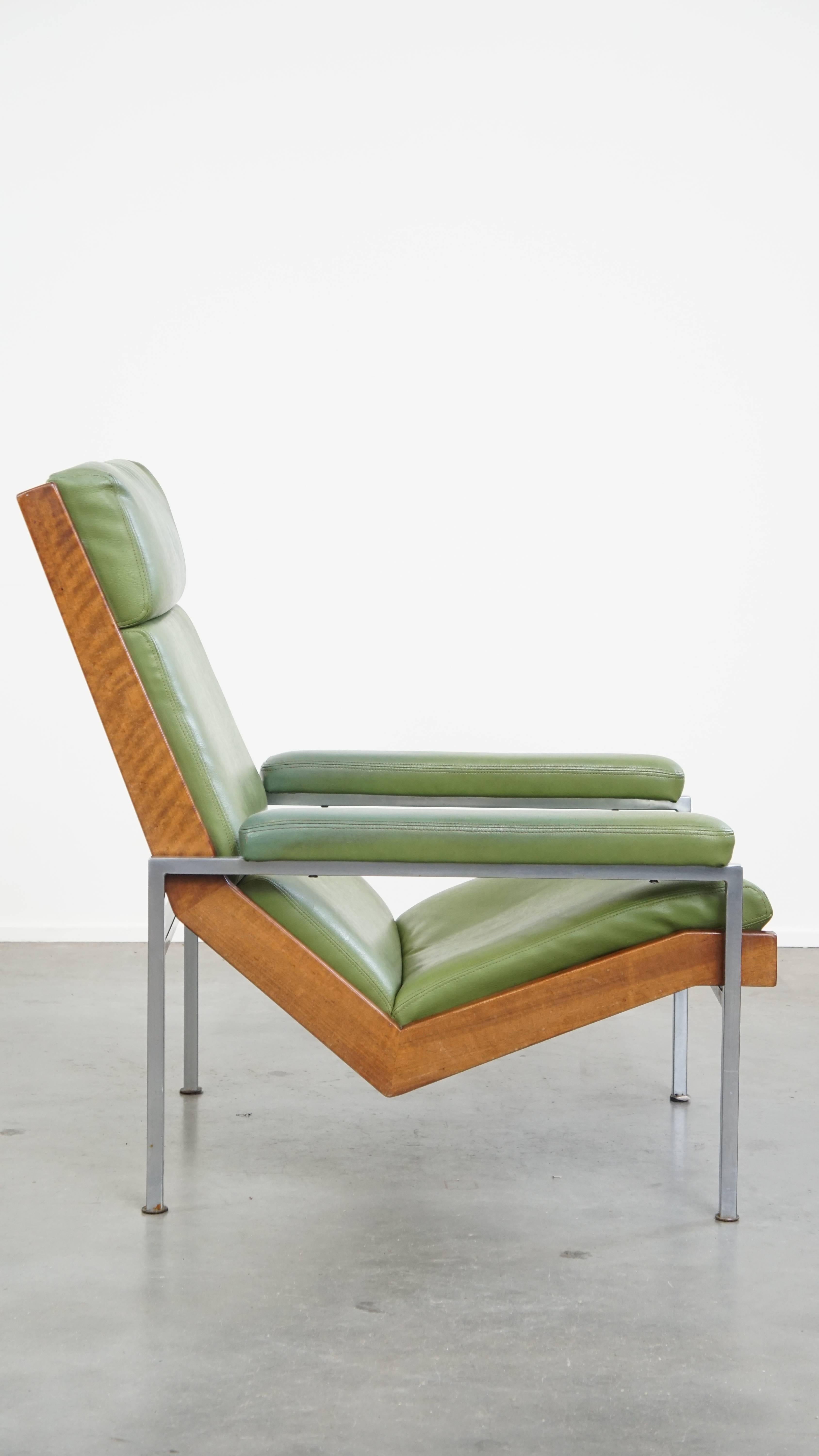 Classical Roman Green Cowhide Leather and Wooden Vintage Design Armchair For Sale