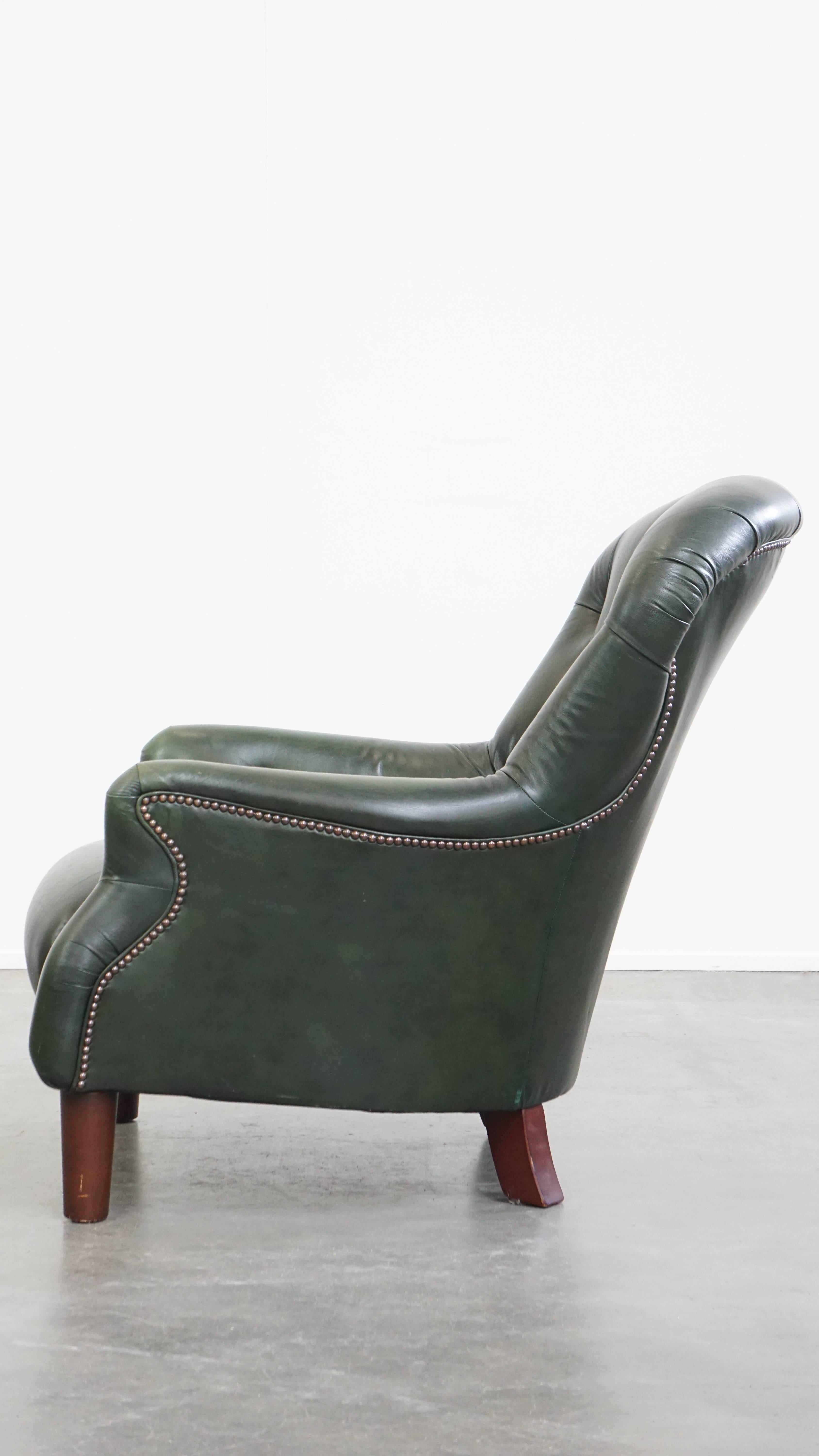 Poltrona Chesterfield in pelle di vacchetta verde in stile classico inglese In condizioni discrete in vendita a Harderwijk, NL