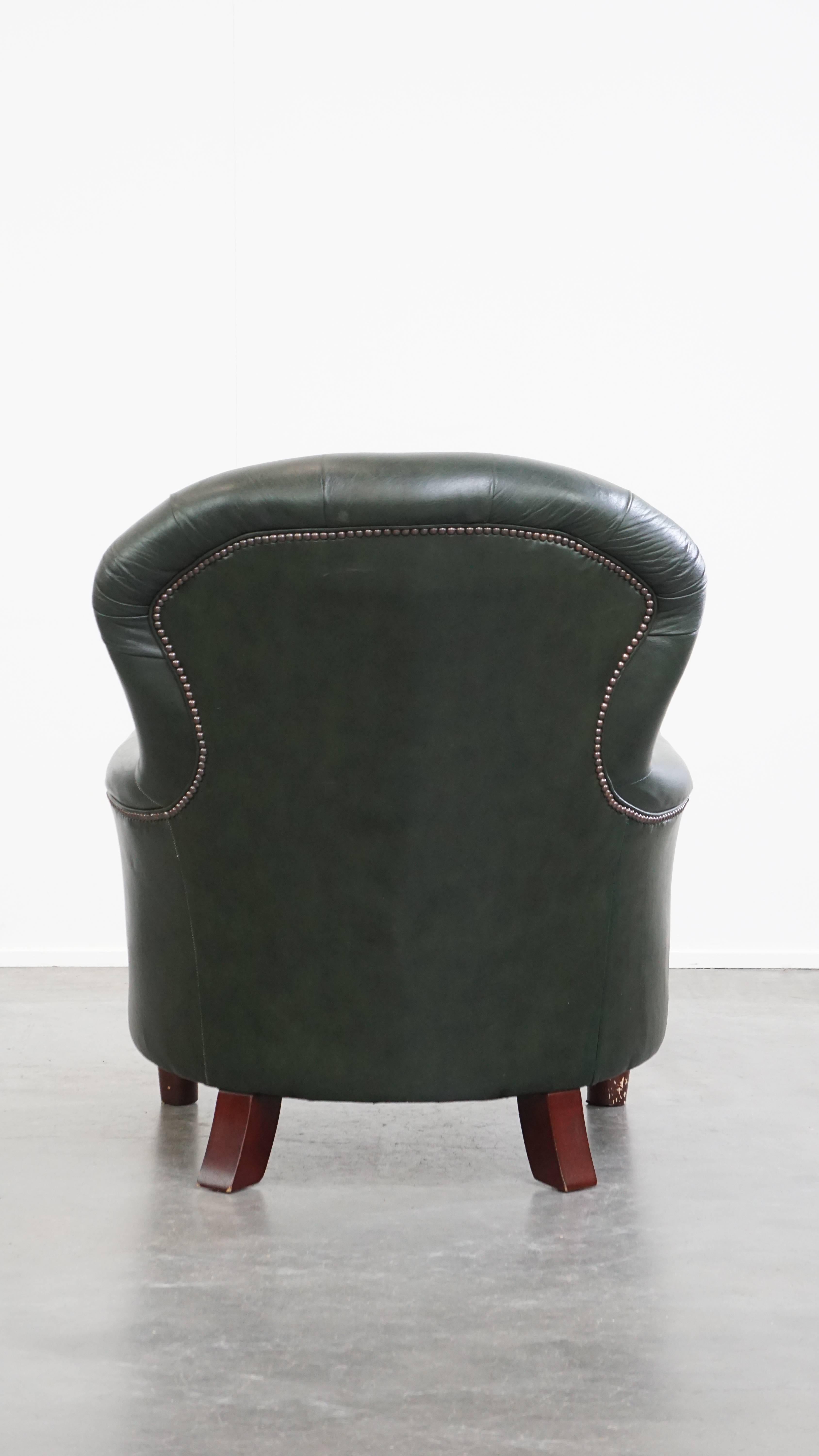 Poltrona Chesterfield in stile inglese in pelle di vacchetta verde In condizioni buone in vendita a Harderwijk, NL