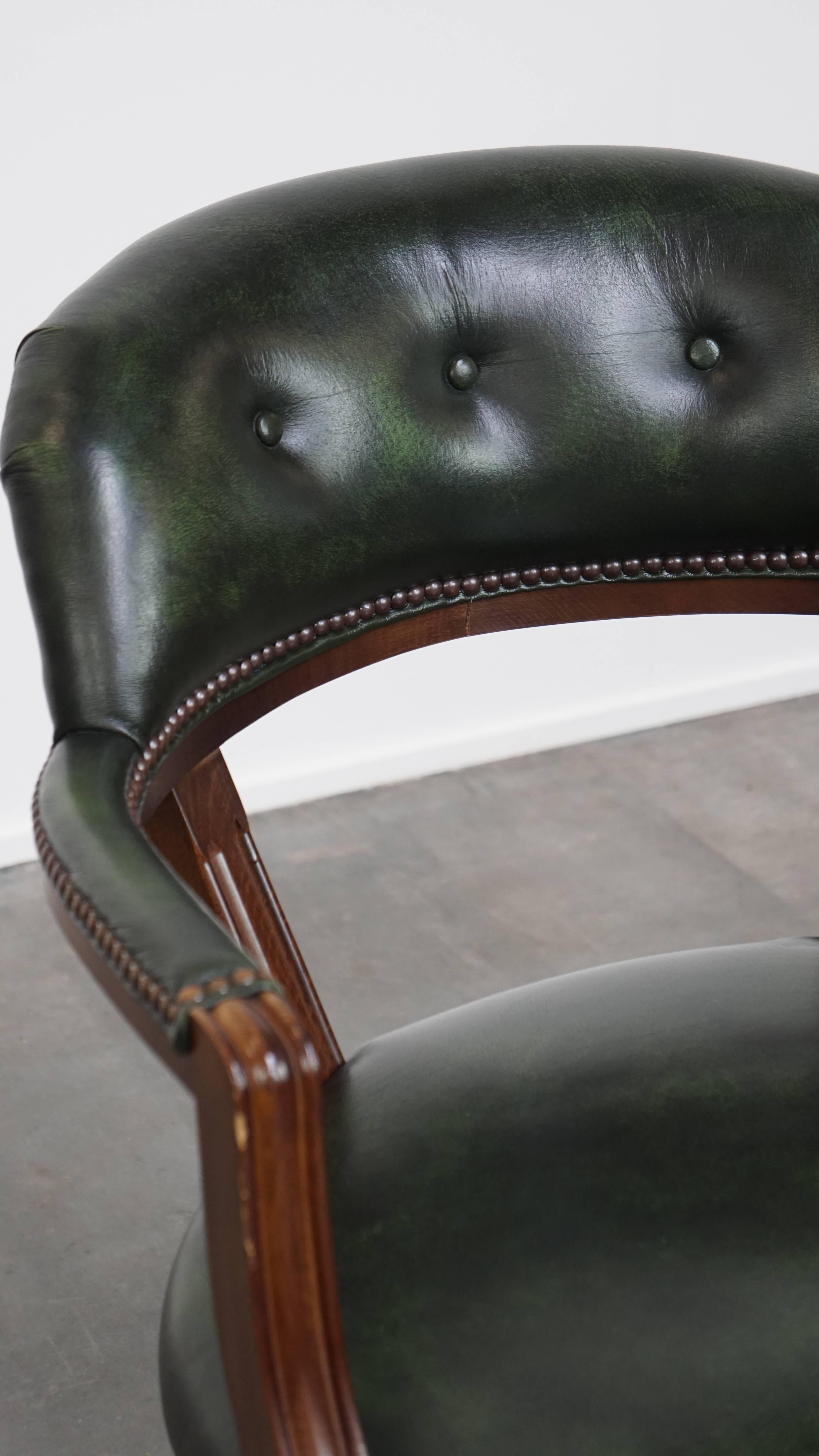 Green Cowhide Leather Chesterfield Office Chair in English Style on Wheels 6