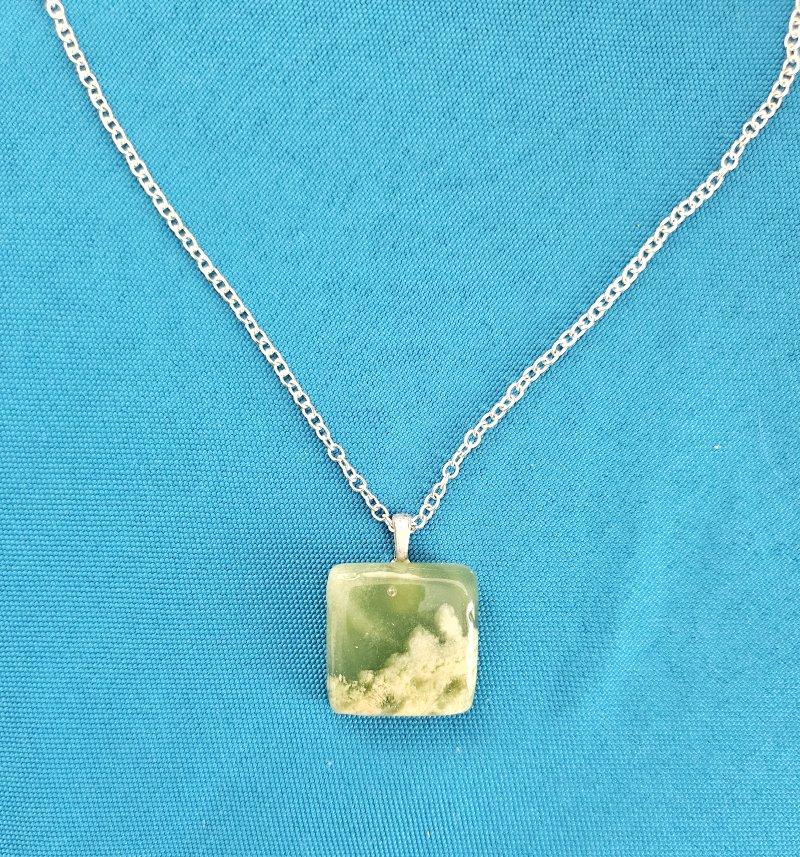Other Green & Cream Semiprecious Stone Pendant Necklace, a Delicate Soft Square Shape For Sale