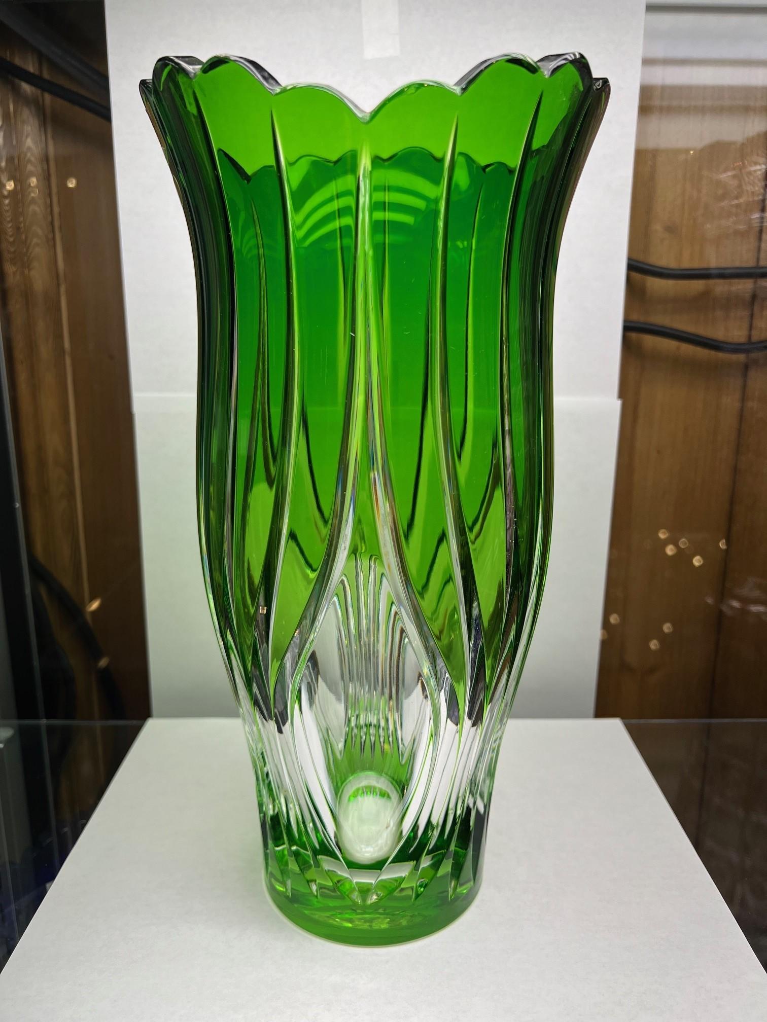 Green Crystal Vase by Caesar Crystal Bohemiae Co. Czech Republic For Sale 3