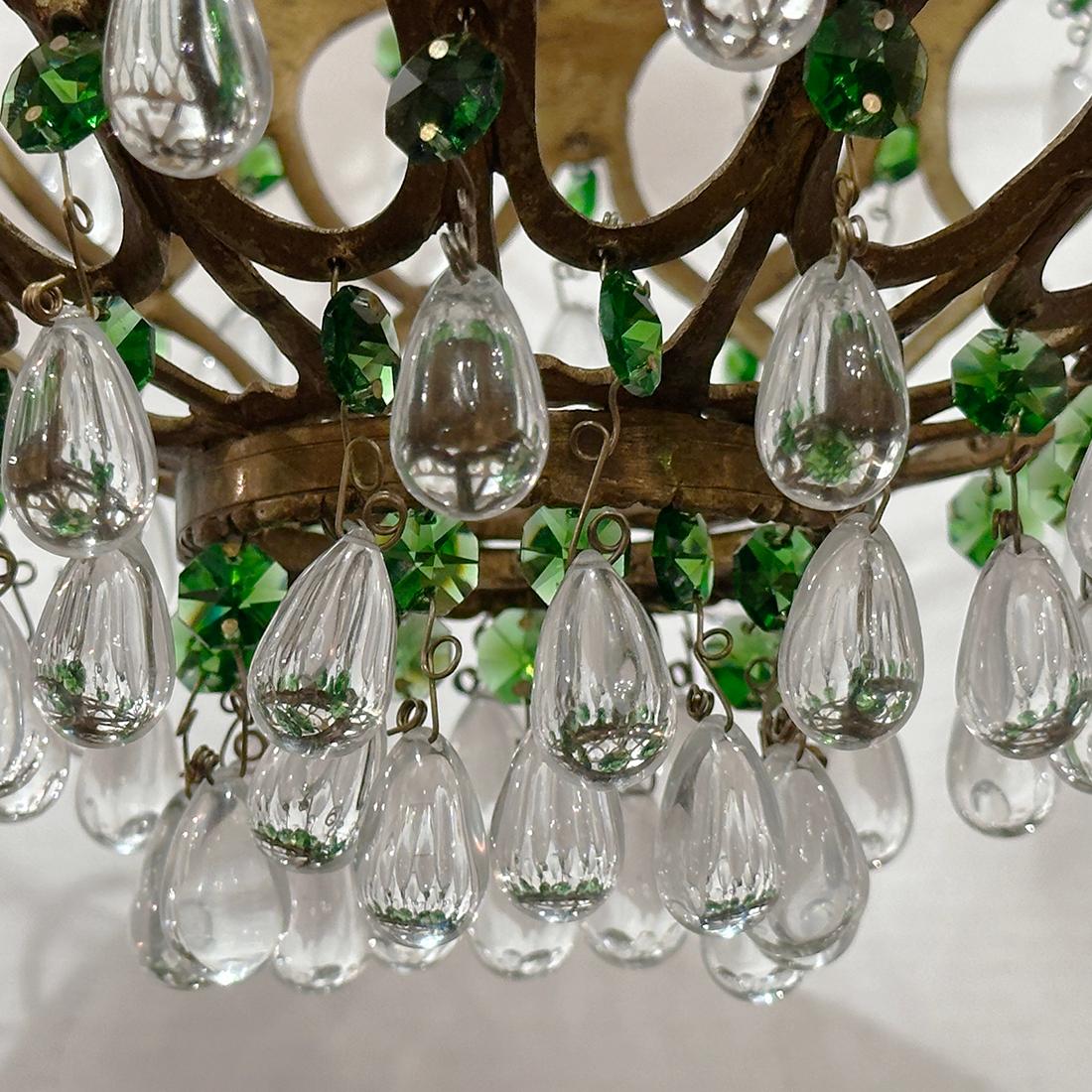 Green Crystals Light Fixture In condizioni buone in vendita a New York, NY