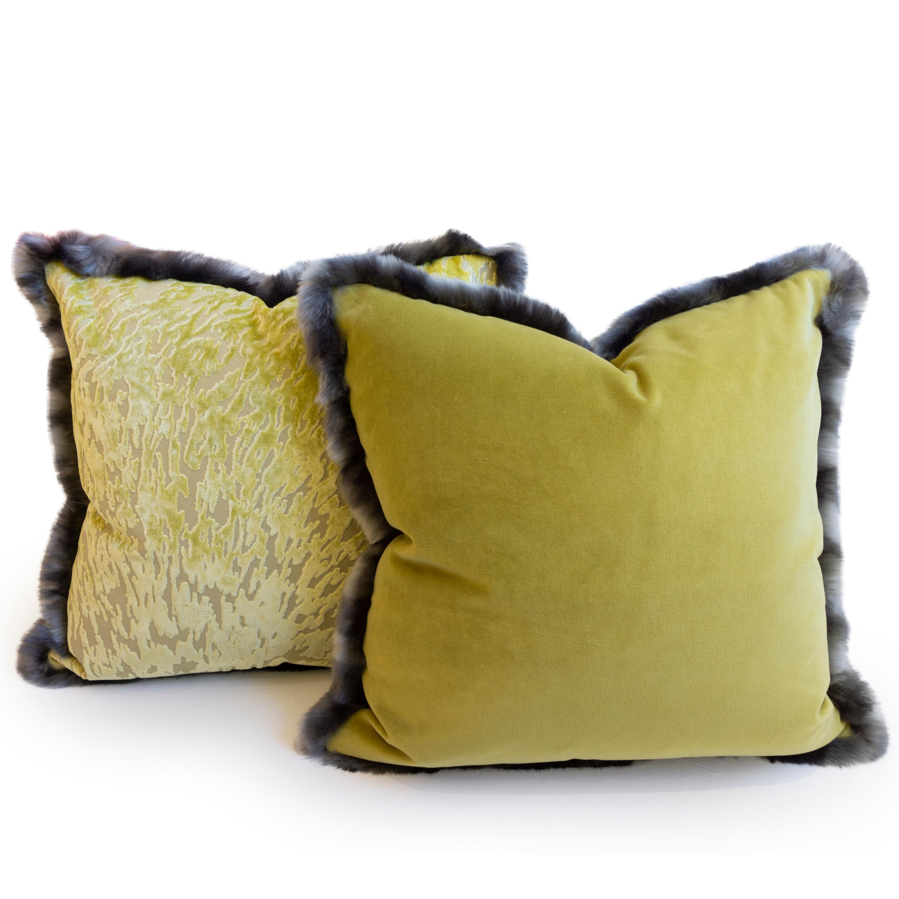 Modern Green Cut Velvet Throw Pillow with Faux Fur Trim