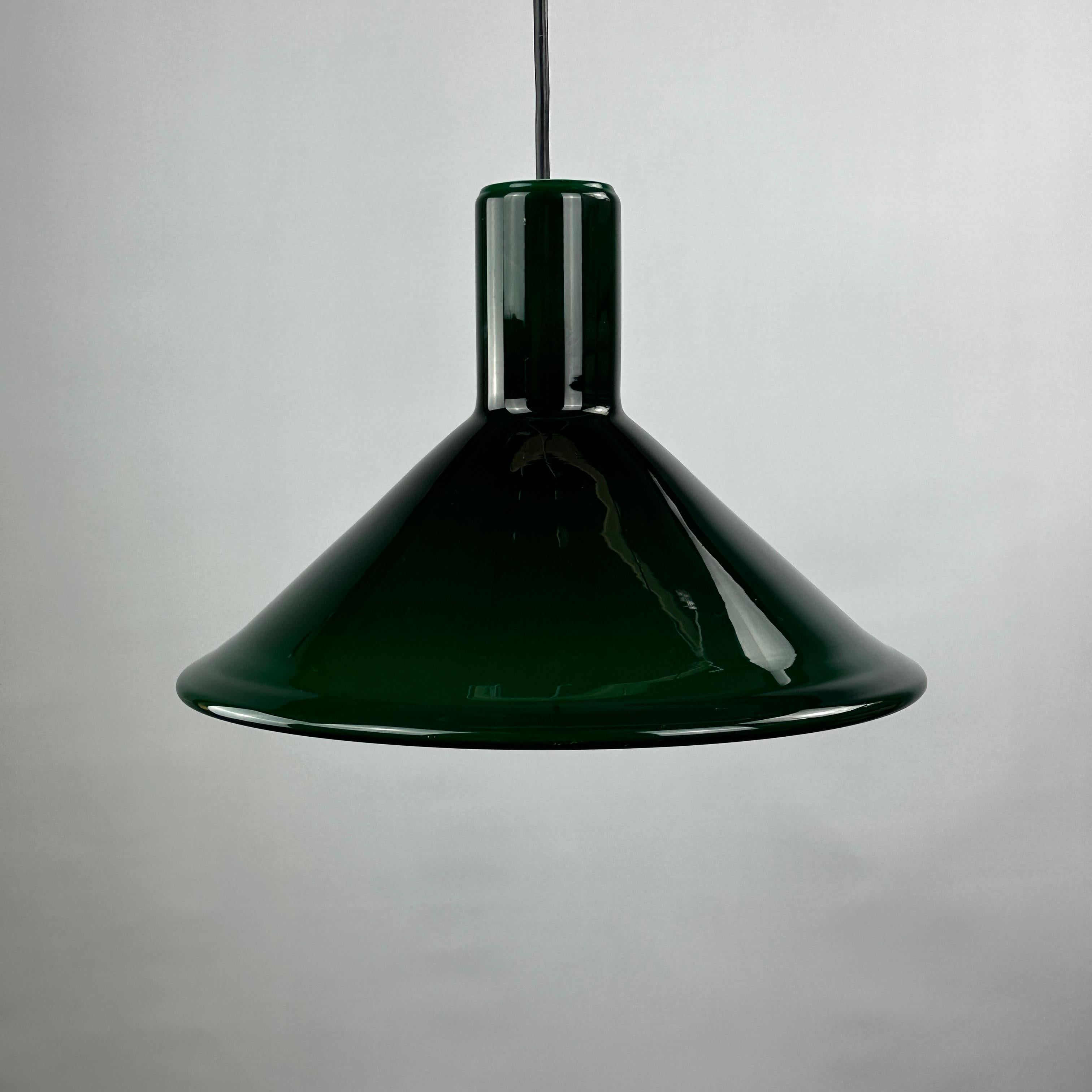 Green Danish glass pendant light Model P & T by Michael Bang for Holmegaard 1972 For Sale 2